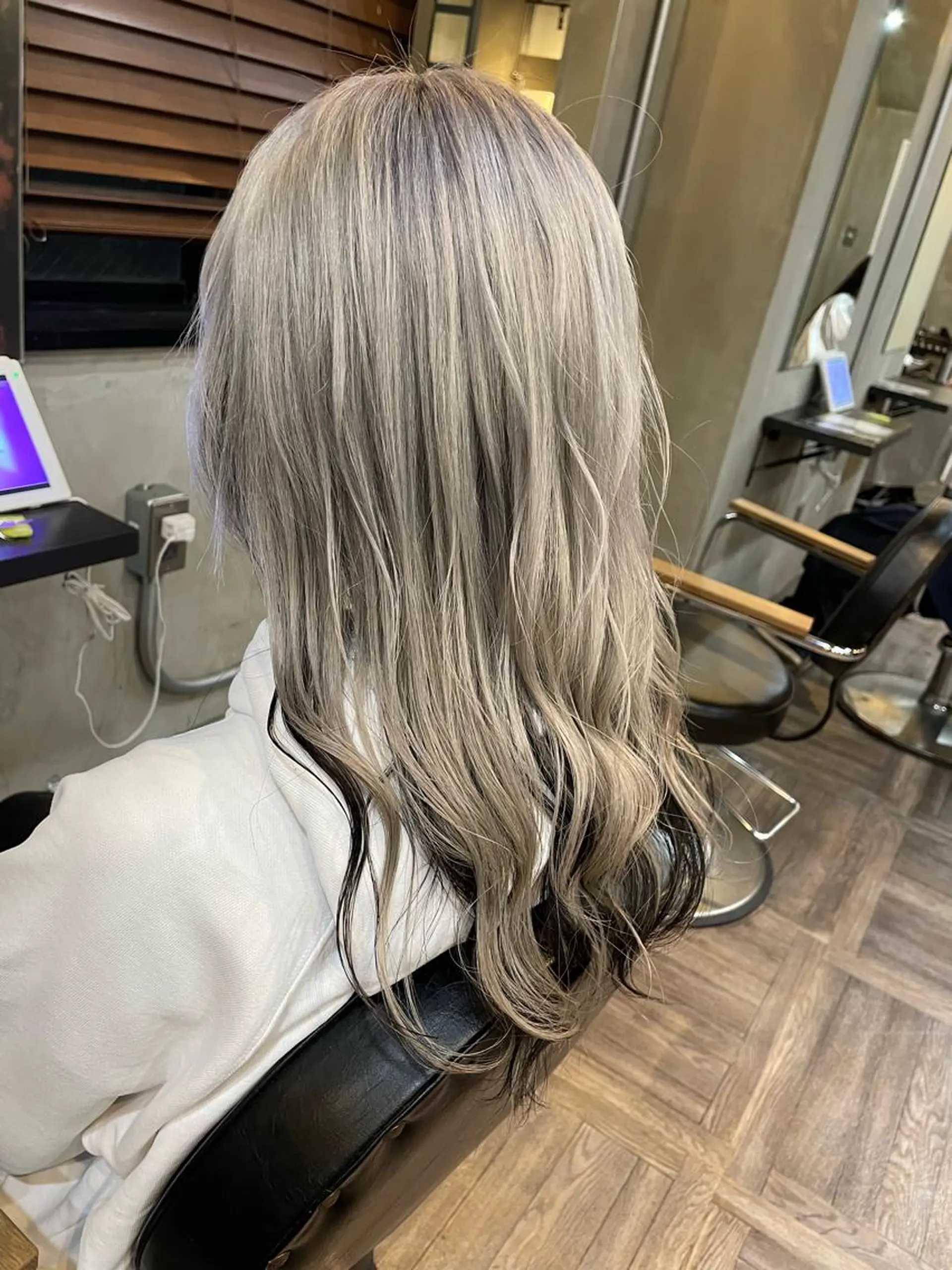 ロング カラー ブリーチ La fith 店長 城谷颯人のヘアスタイル