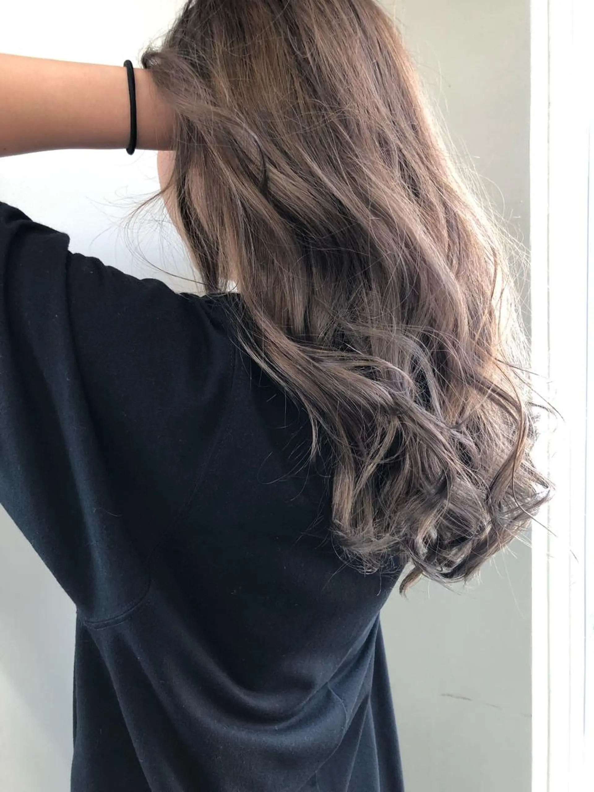 ロング ハイライト 小澤大輔 YOLO hairのヘアスタイル