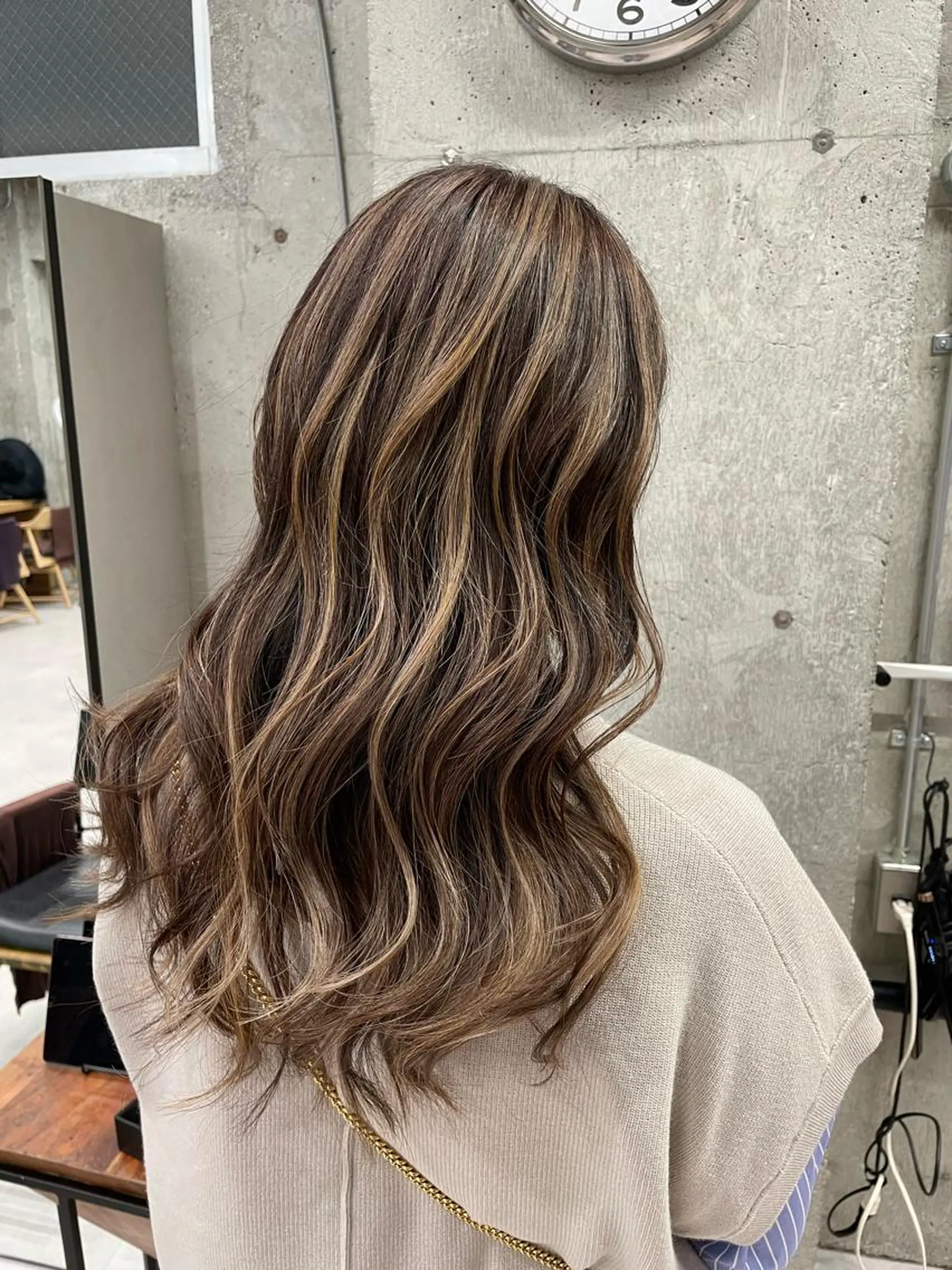 ロング カラー LUSTRE クロサワのヘアスタイル