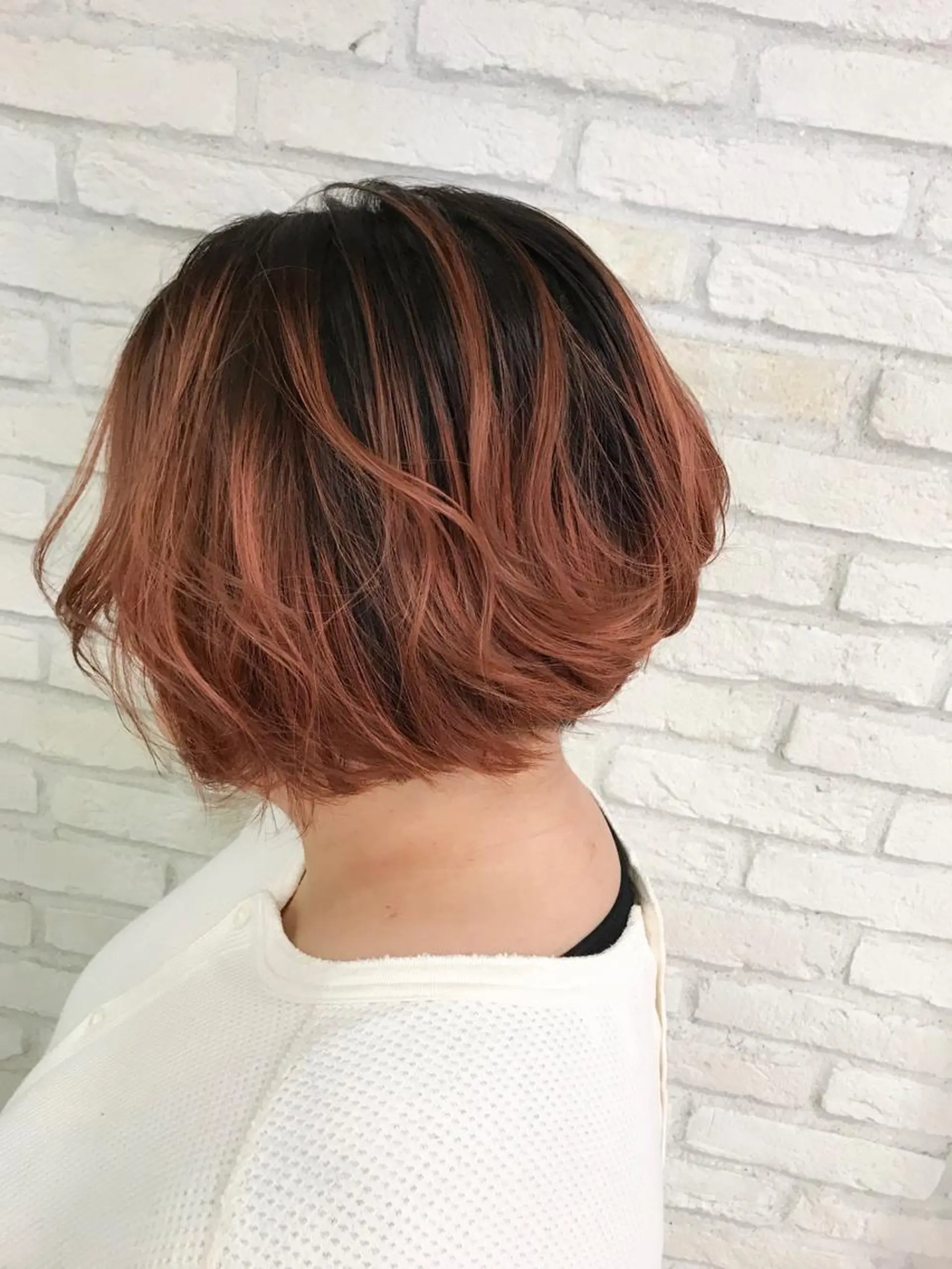 ショート カラー バレイヤージュ オレンジ ピンクカラー レイヤーカット ヘアカラー トリートメント 横浜🍒ルーツカラー エクステ／RIEのヘアスタイル