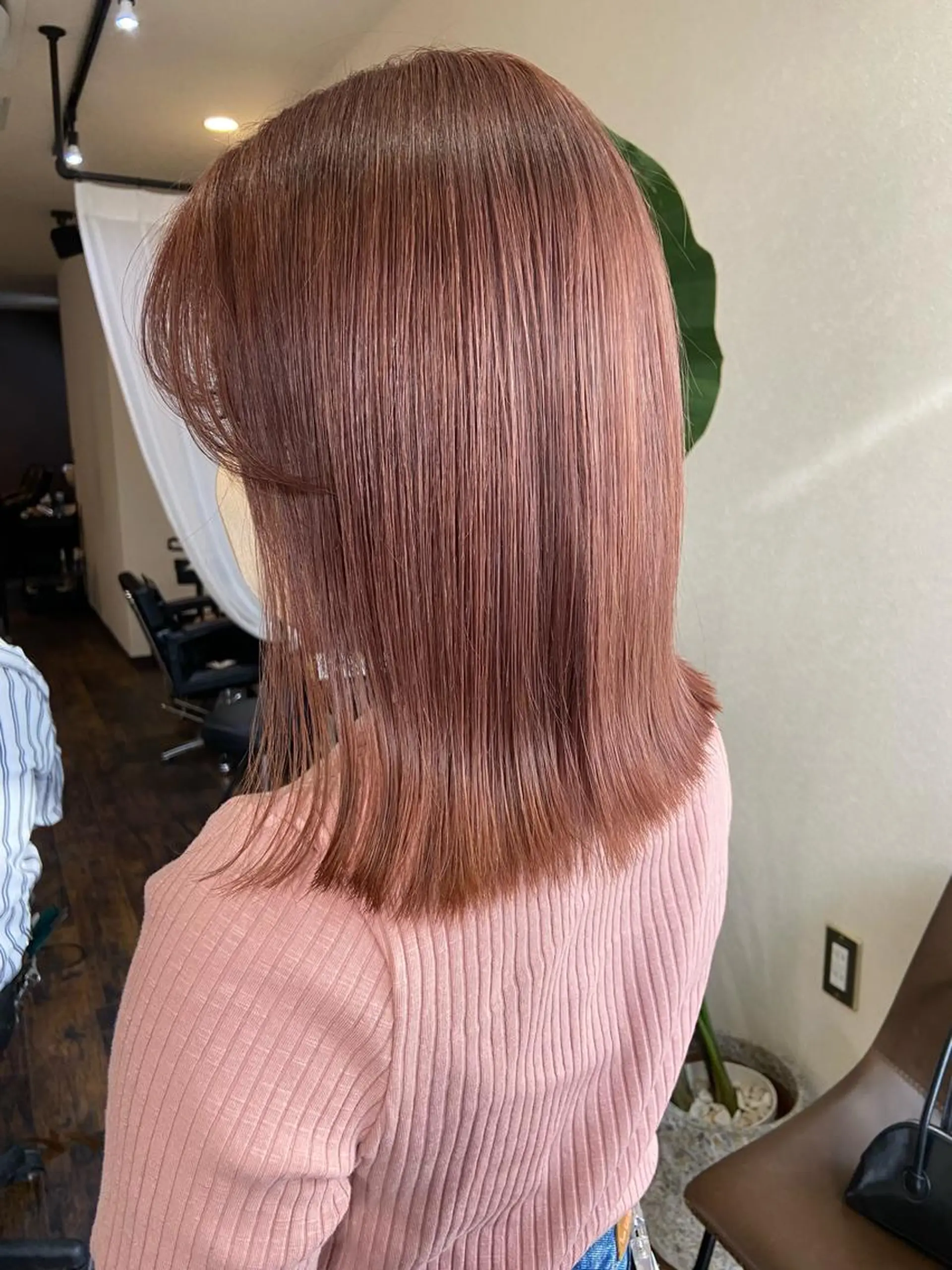 ミディアム カラー ベージュカラー ブラウンカラー ブラウンベージュ ピンクカラー ピンクブラウン 柳沼 沙季奈のヘアスタイル