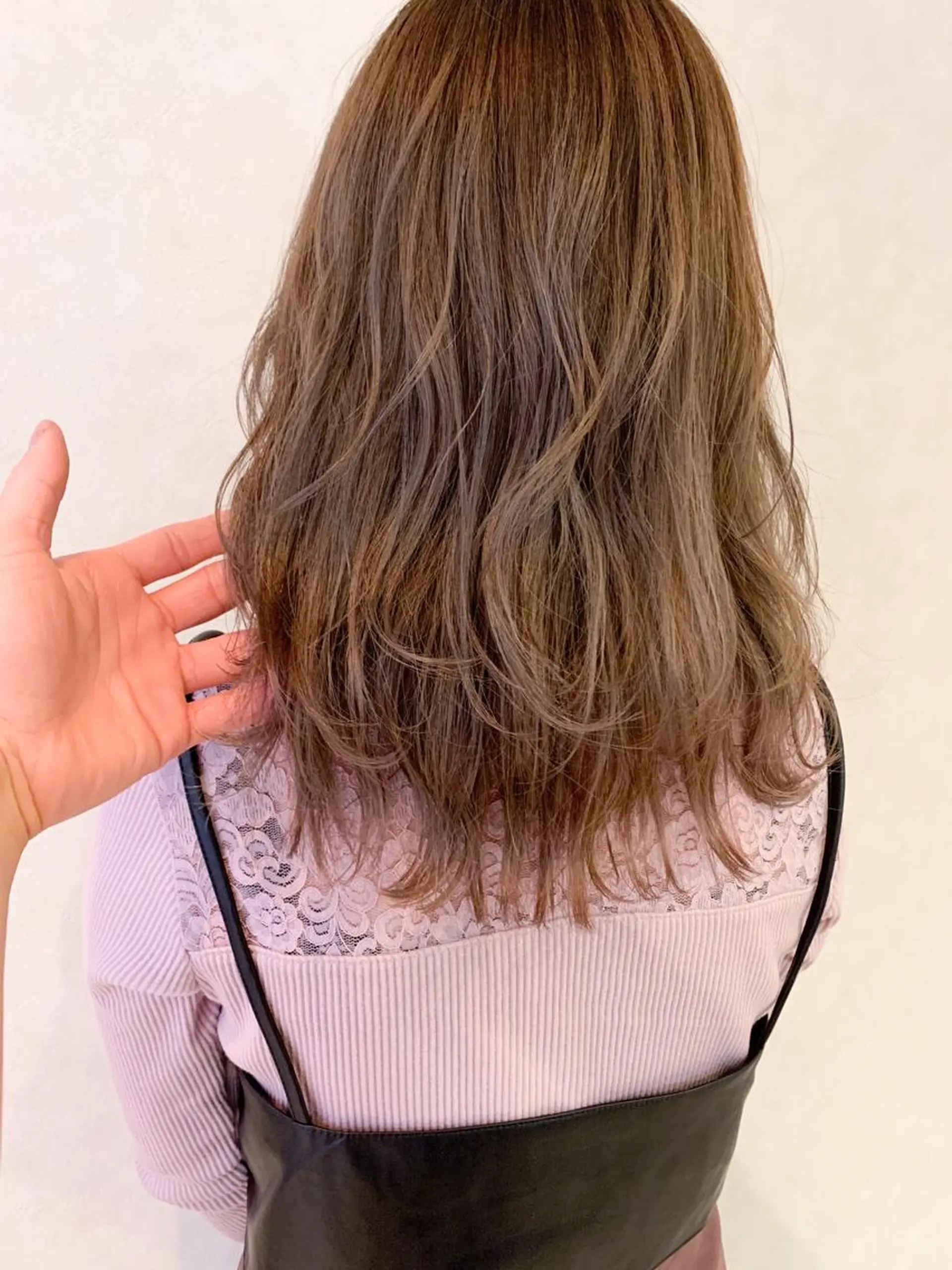 セミロング ヘアアレンジ Lit.豊橋 夏目のヘアスタイル