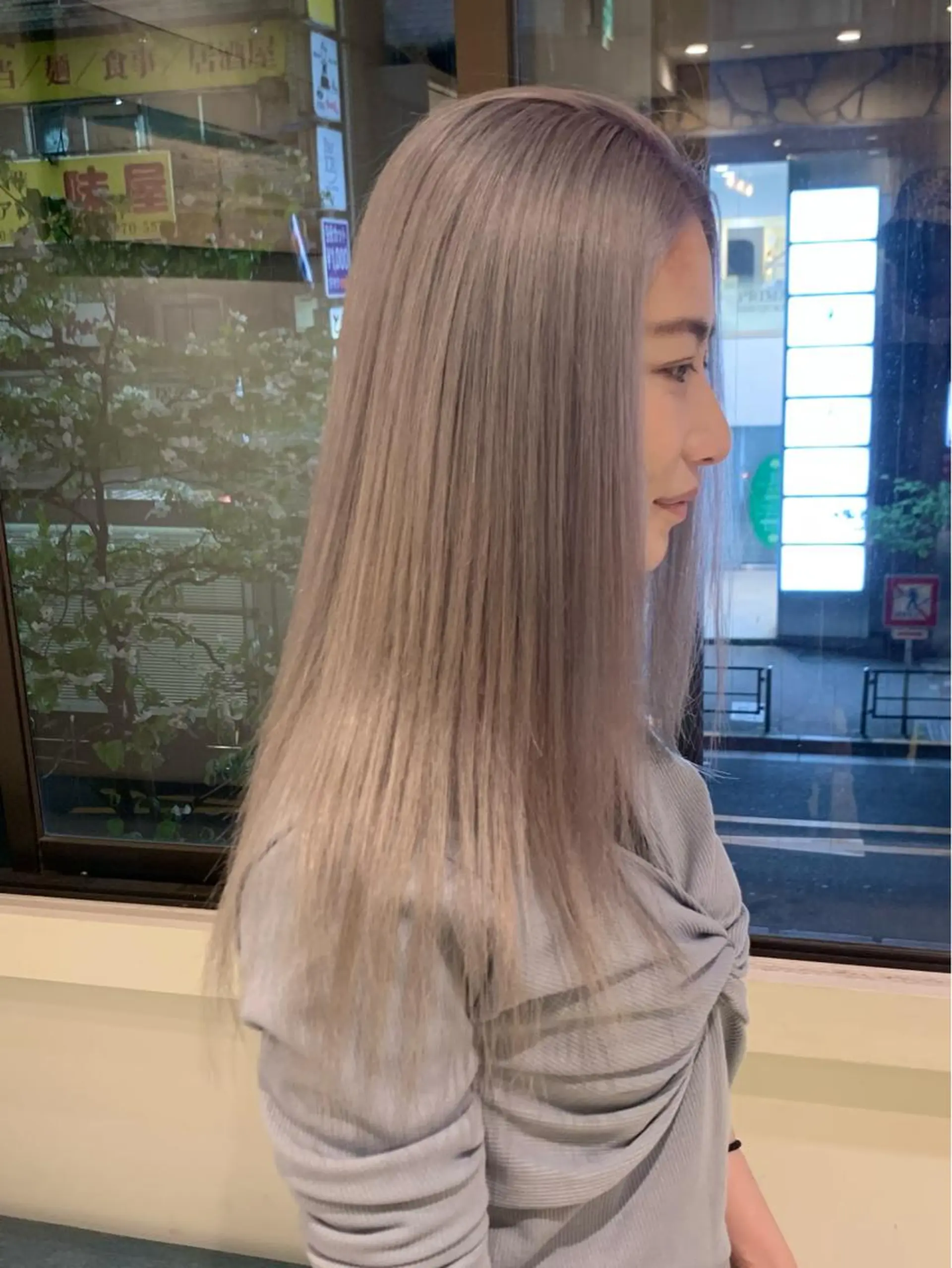 ロング ヘアカラー トリートメント 渋谷ハイトーン/ デザインカラー阿部のヘアスタイル