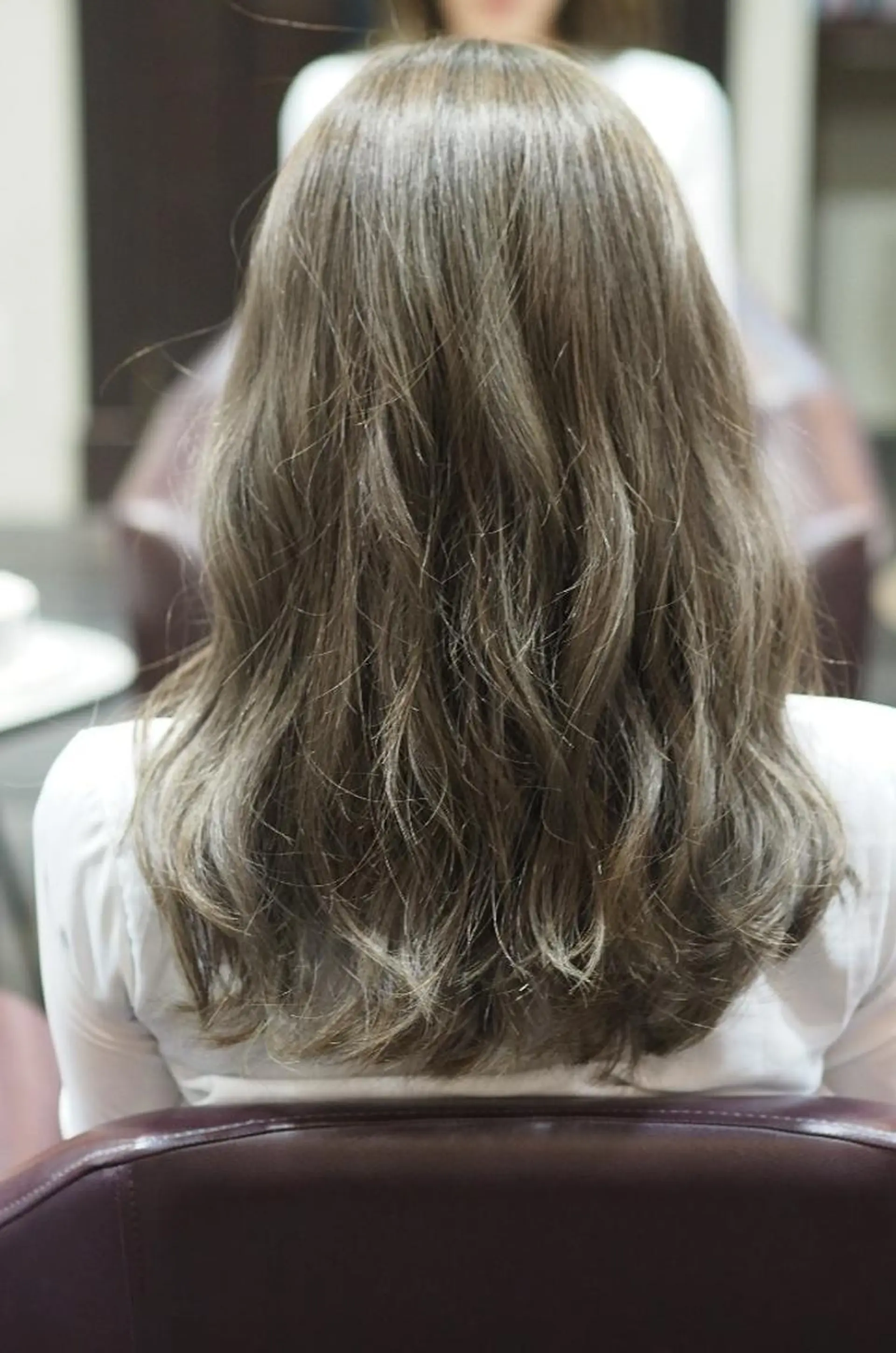 セミロング カラー 辻 竜也　のヘアスタイル