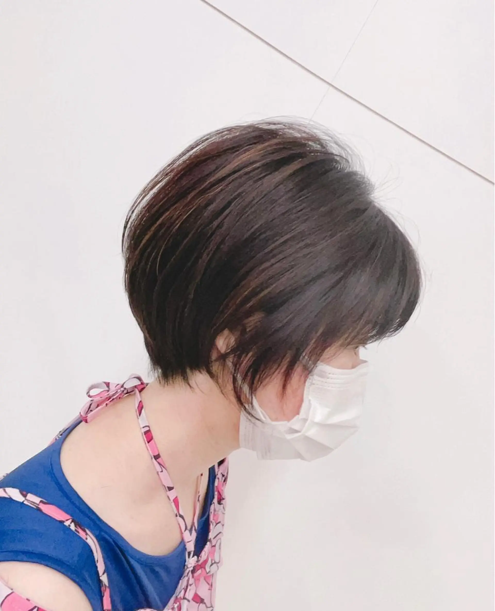 ショート くせ毛 ショートヘア 野々村 麻由のヘアスタイル