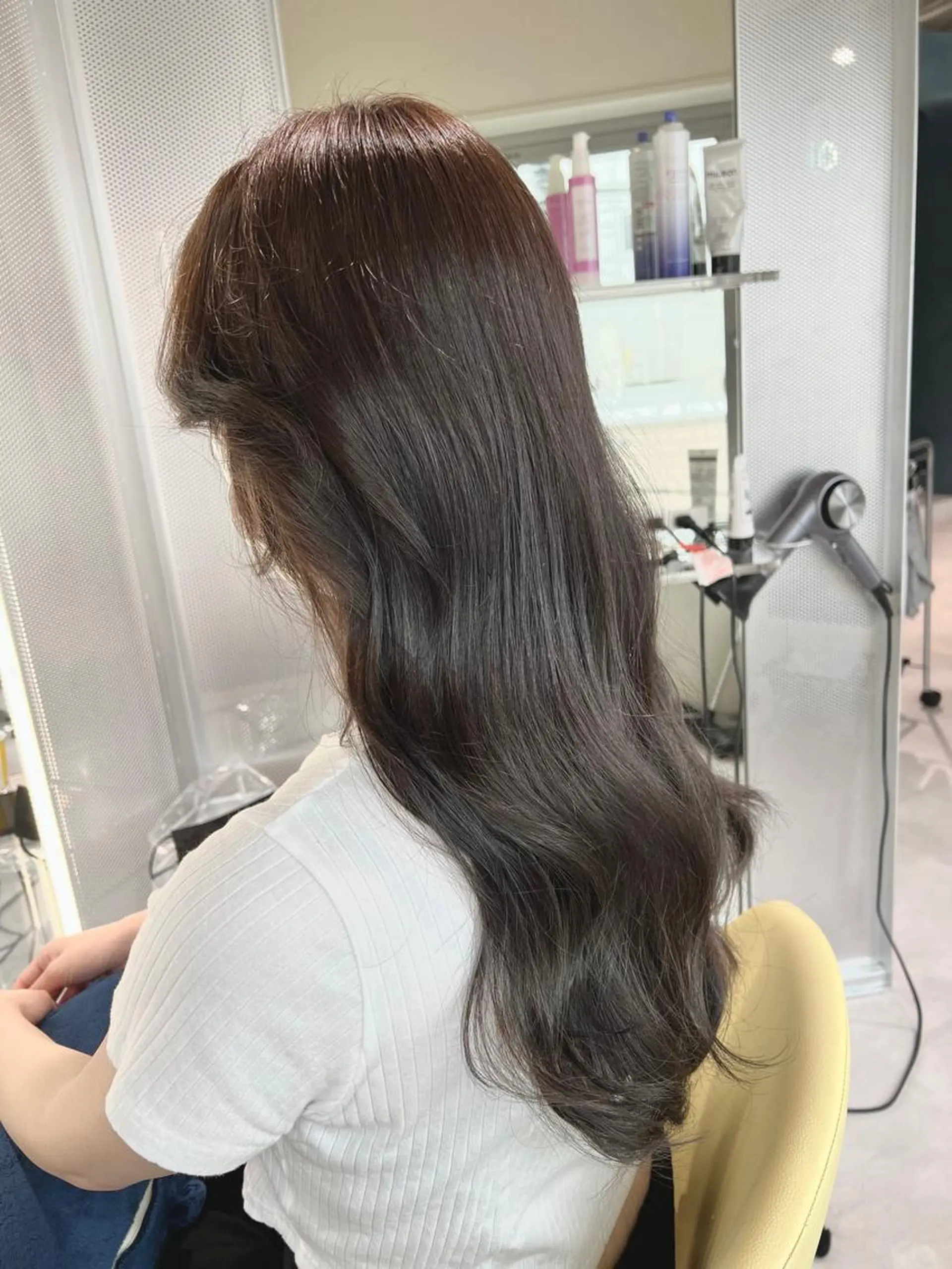 ロング カット ヘアカラー トリートメント 安井 貞好のヘアスタイル