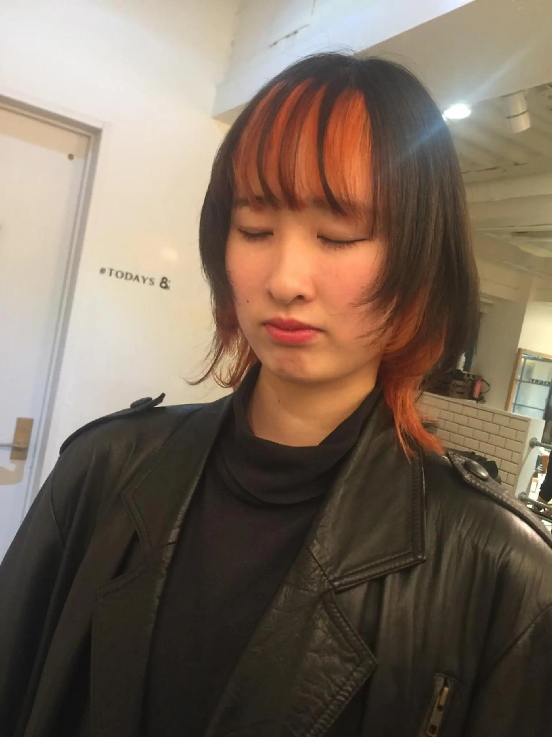 ミディアム カラー ウルフカット ホワイト&レイヤーカ ットエクステ長畠俊輔のヘアスタイル