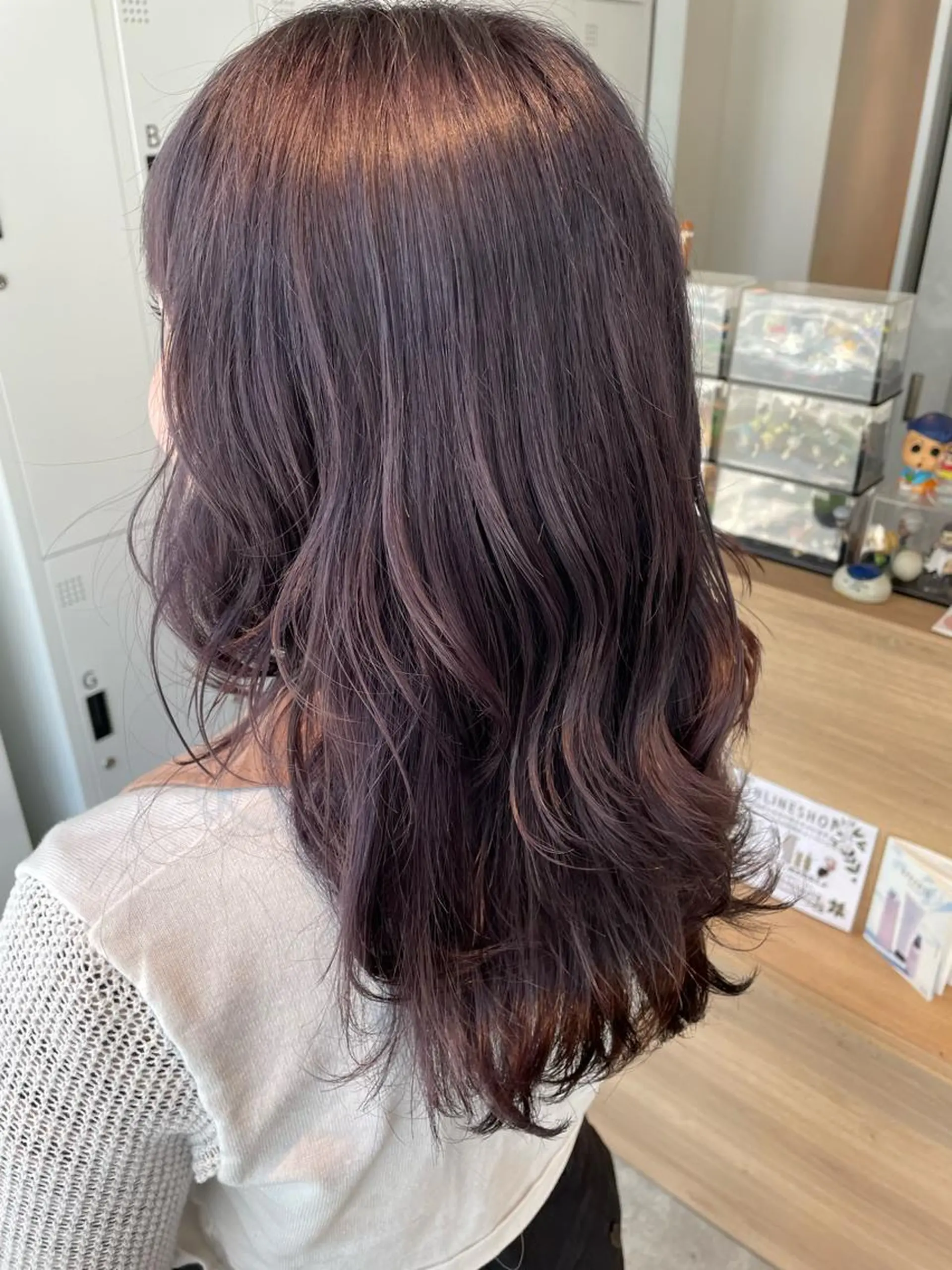 セミロング カラー 髪質改善特化型美容師 🫧岡本璃来🫧のヘアスタイル