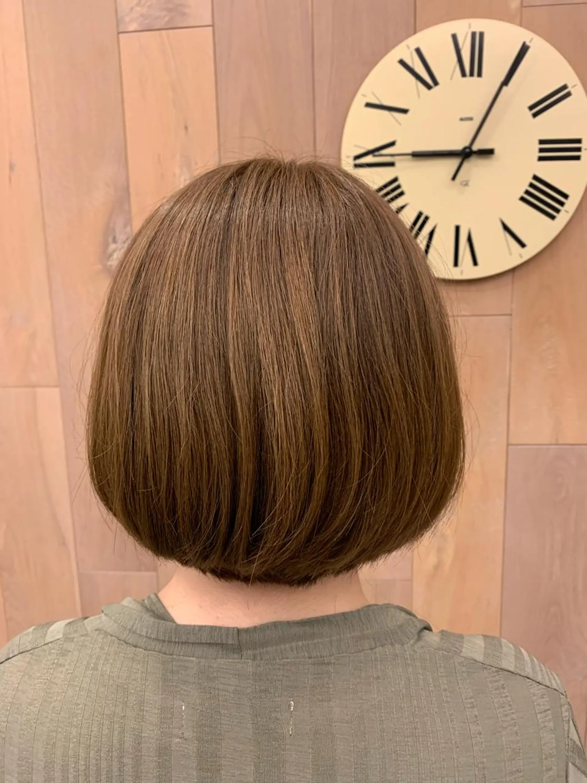 ショート カラー Aya/四条烏丸/ インナーカラーのヘアスタイル