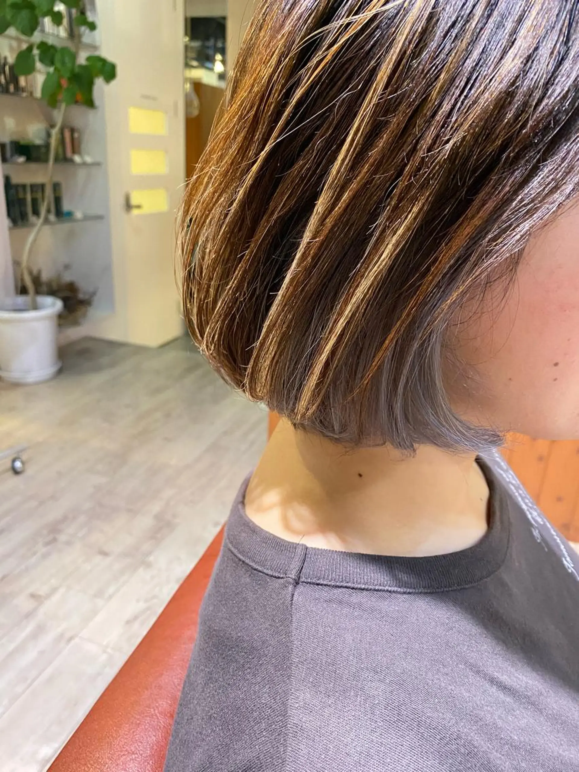 ショート カラー ハイライトカラー インナーカラー ボブ ハイライト 金沢市/美容師/ 岡島由希美のマツエク・マツパデザイン