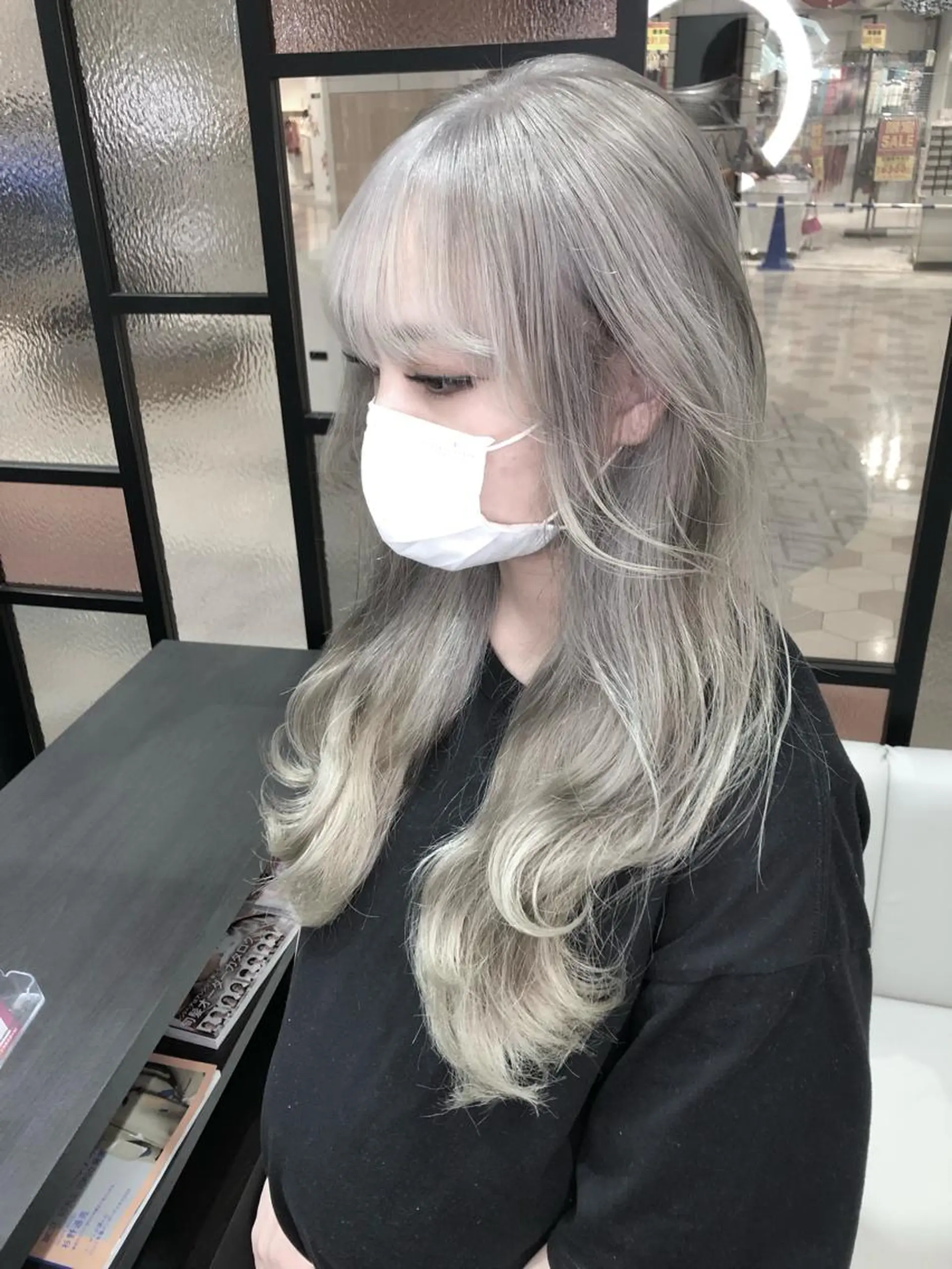 ロング カラー LOOP hairのヘアスタイル