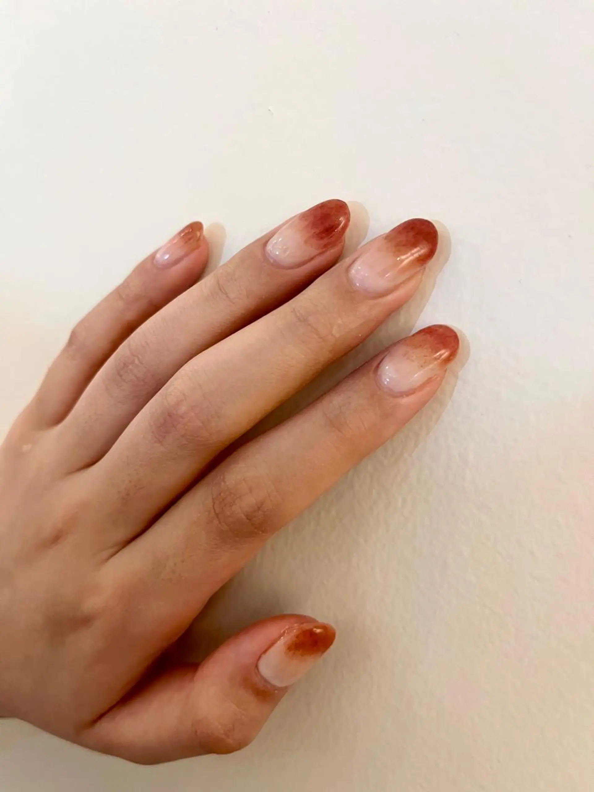 ネイル ハンドネイル une／YUKINA 🫧大人nuanceのネイルデザイン