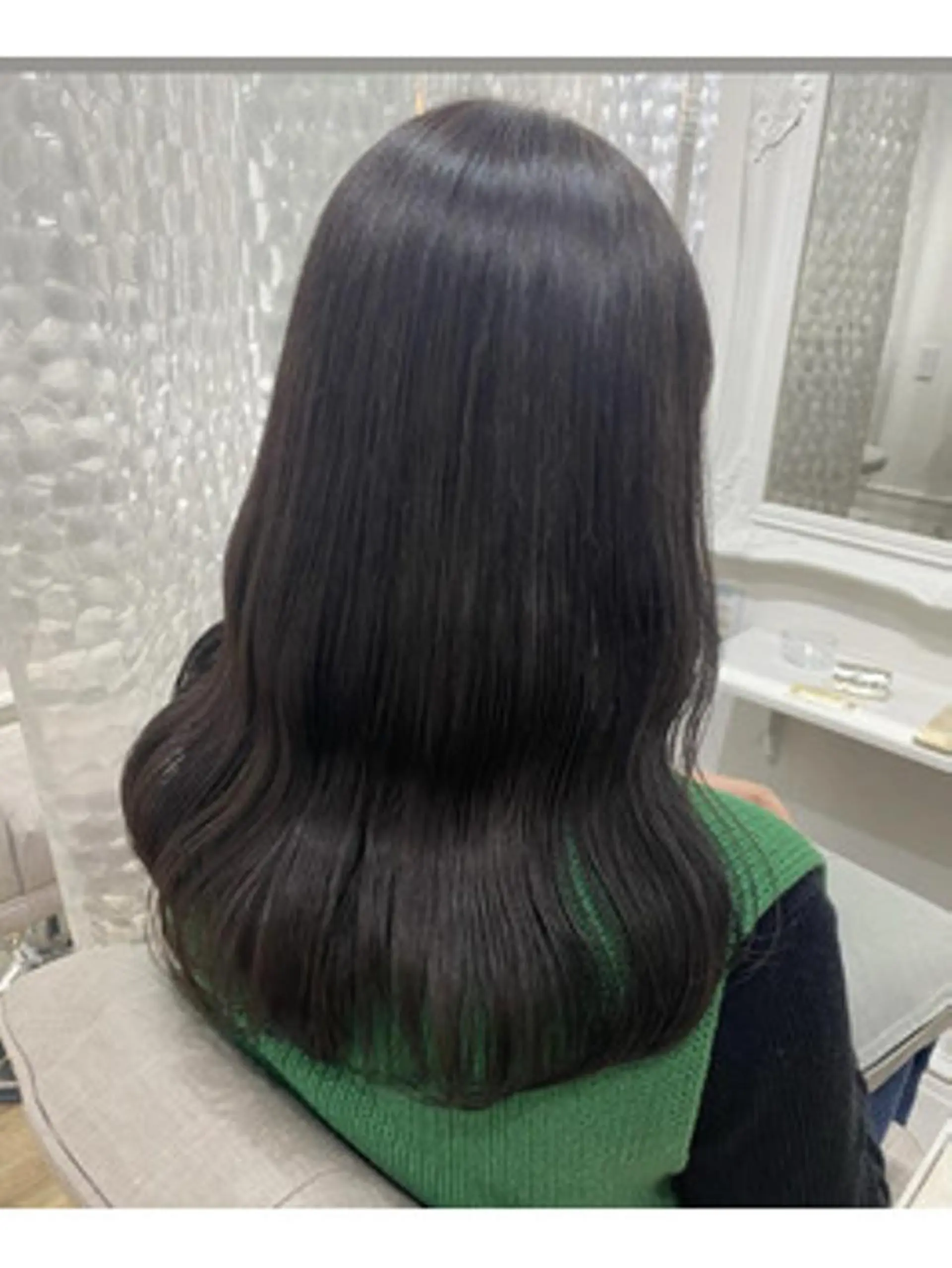 セミロング ヘアアレンジ パーマ カラー セミロングパーマ アディクシーカラー ブリーチ ケアカラー 透明感カラー カット ヘアカラー トリートメント ヘアケア特化型サロン newi 梅田のヘアスタイル