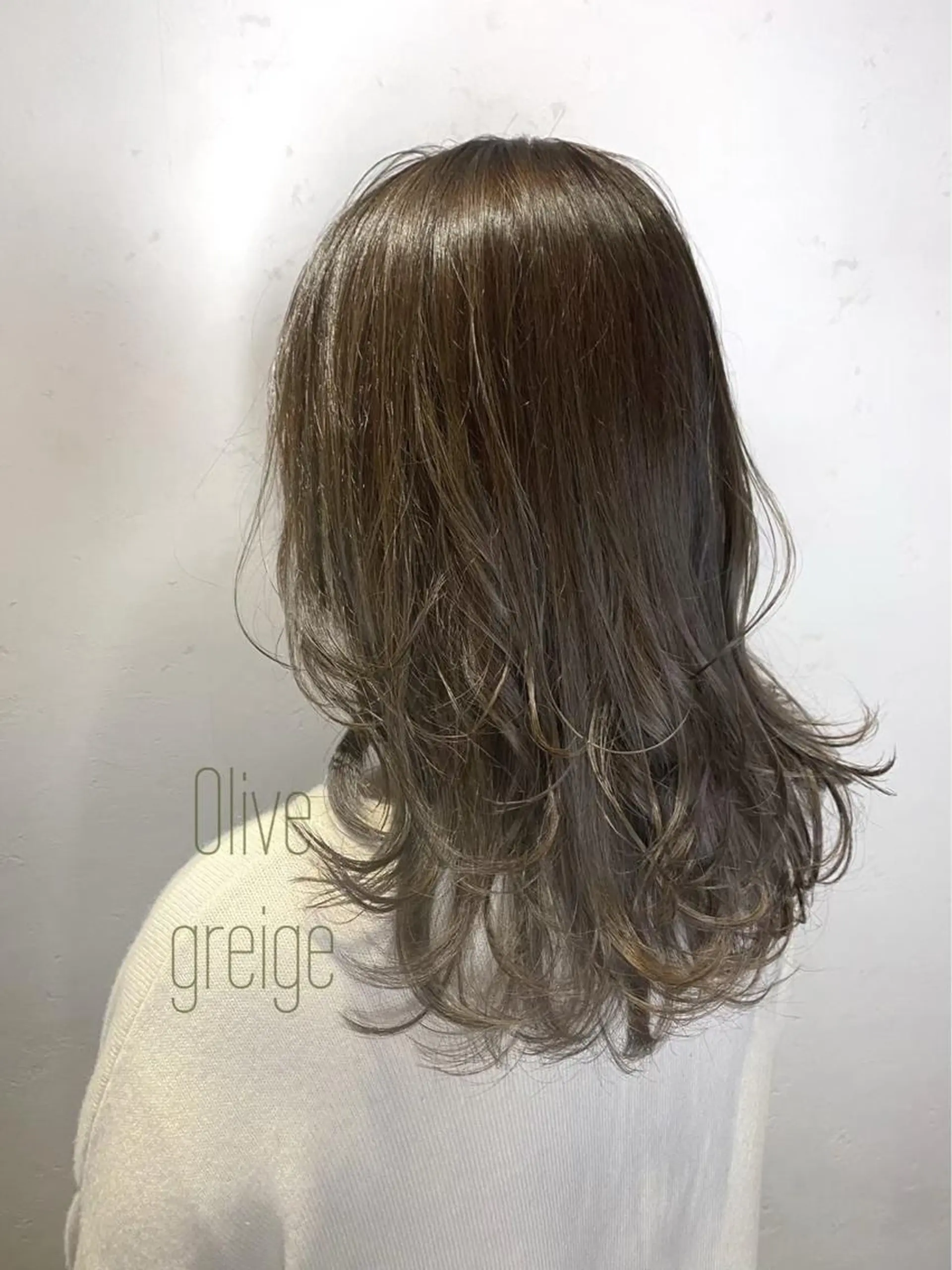 カラー inity Esakaのヘアスタイル