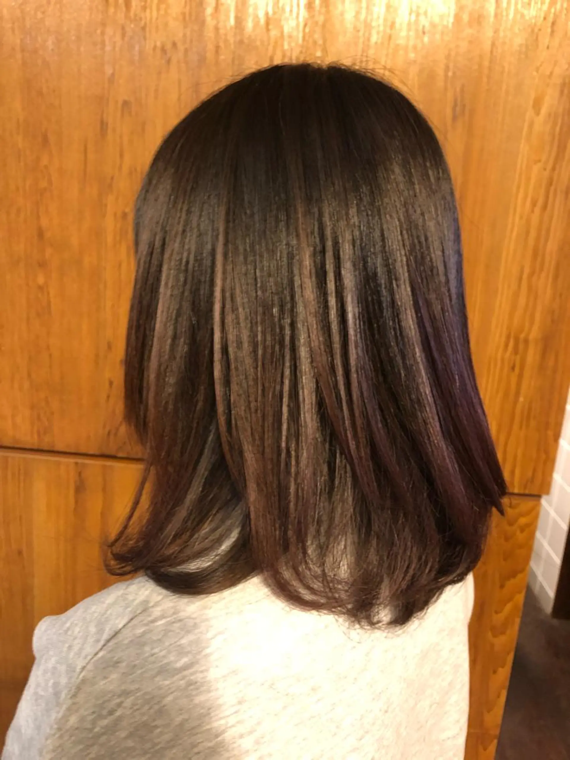 ミディアム カラー ベージュカラー グラデーションカラー ピンクカラー ピンクベージュ 長谷川 薫のヘアスタイル