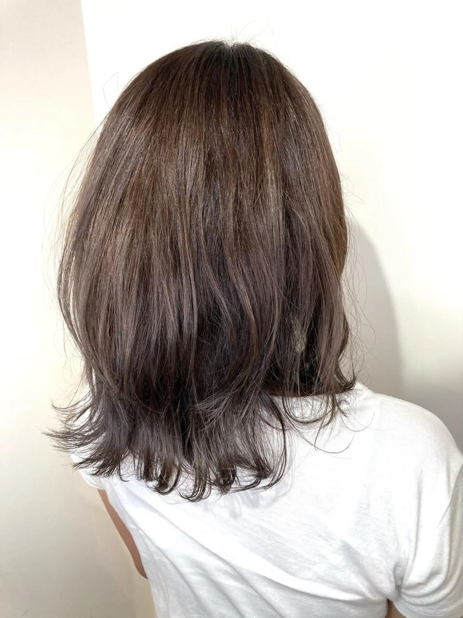 ミディアム カラー カット ヘアカラー トリートメント 河野 行史のヘアスタイル