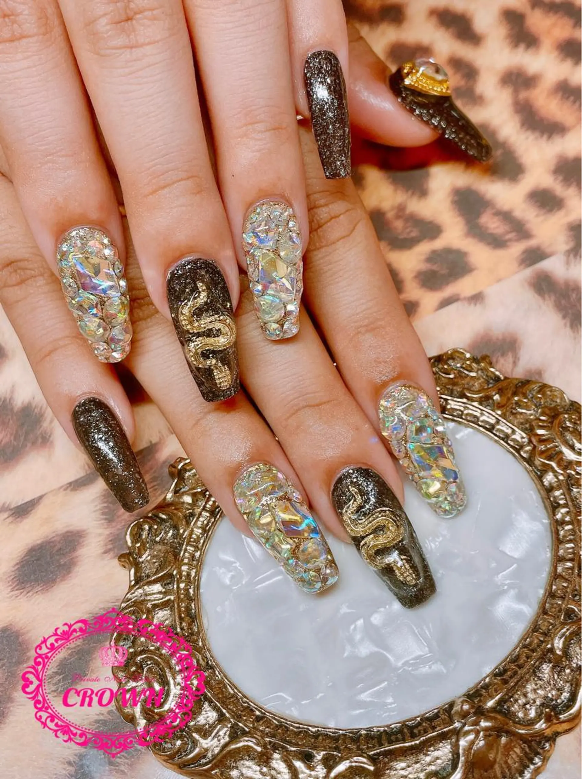 ネイル CROWN プライベートサロンのネイルデザイン