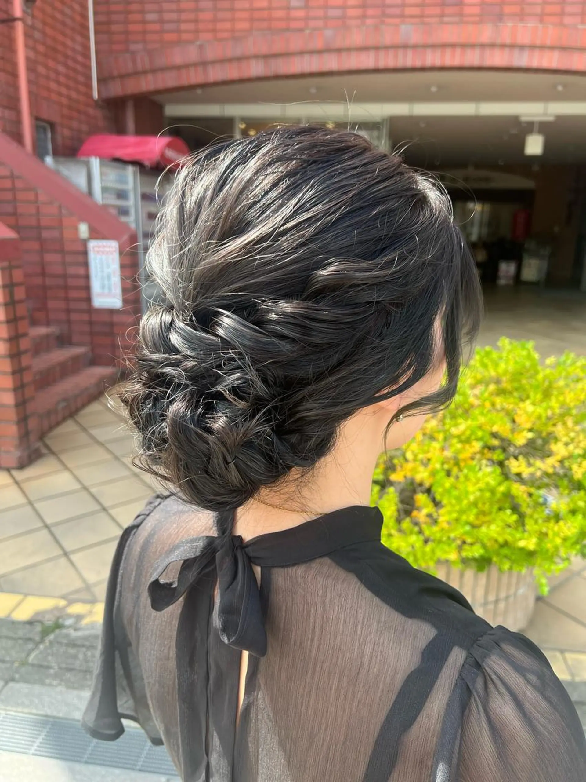 セミロング ヘアアレンジ 着物ヘア 藤川 瑛梨奈のマツエク・マツパデザイン