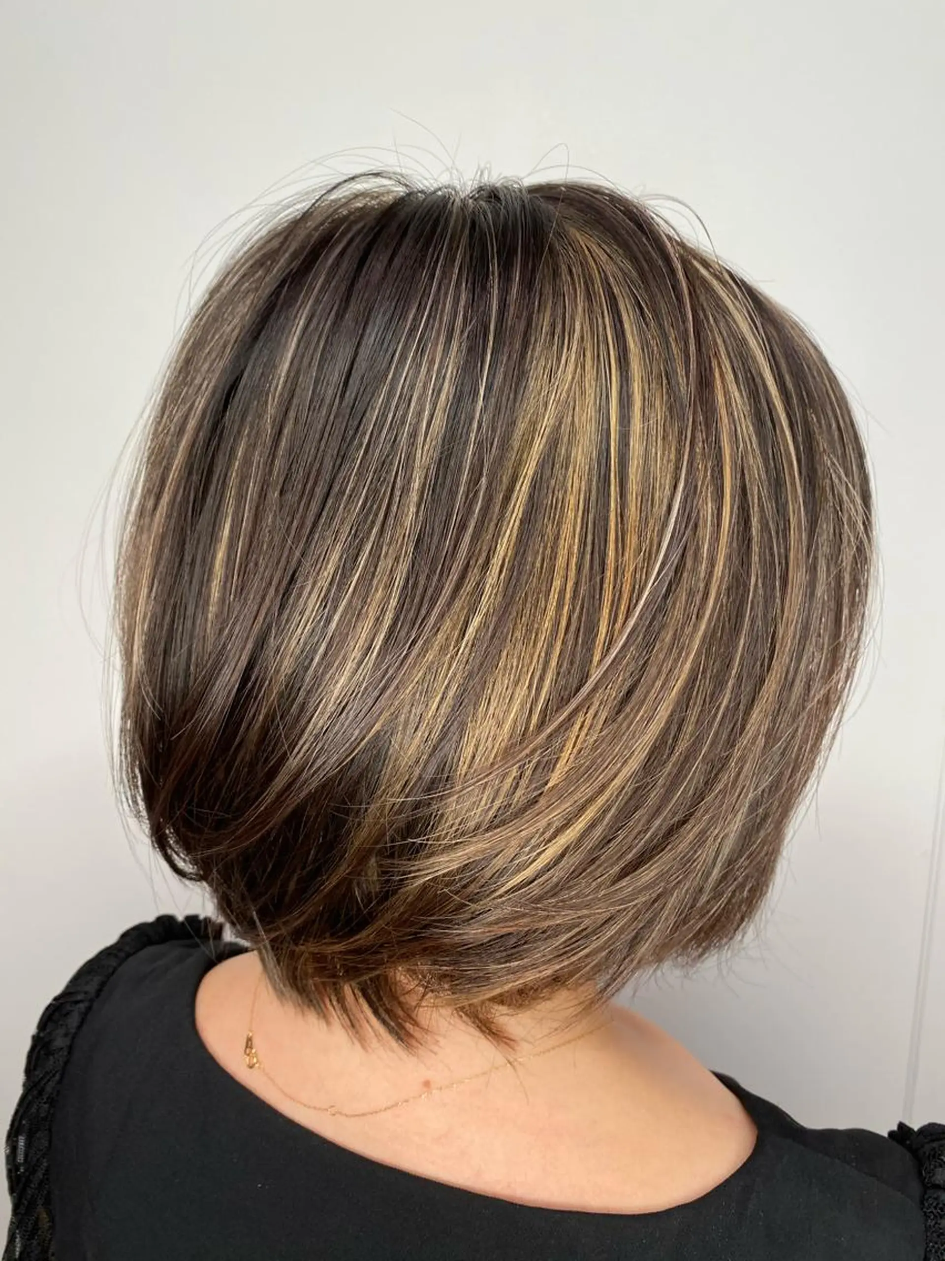 ショート カラー デザインカラーウルフ 宙也のヘアスタイル