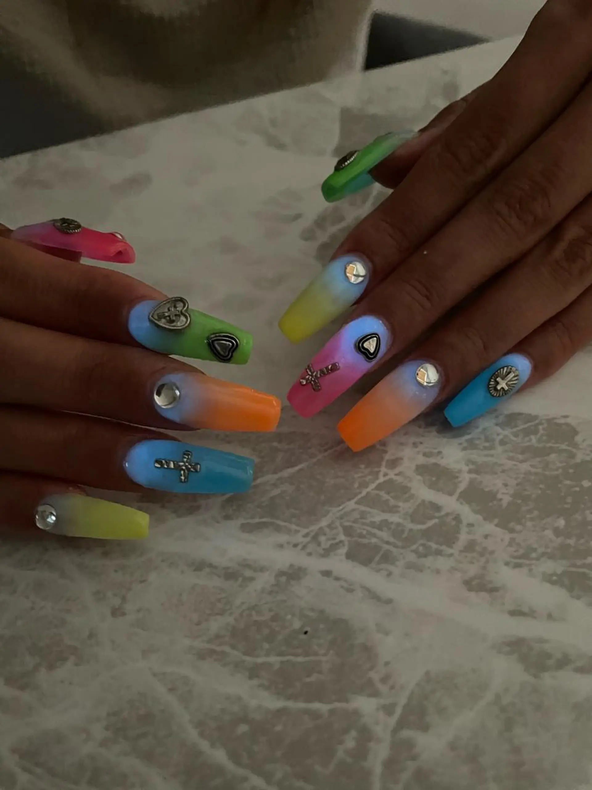 ネイル ハンドネイル YOUTH nails waxing所属・YOUTH natsumiのネイルデザイン