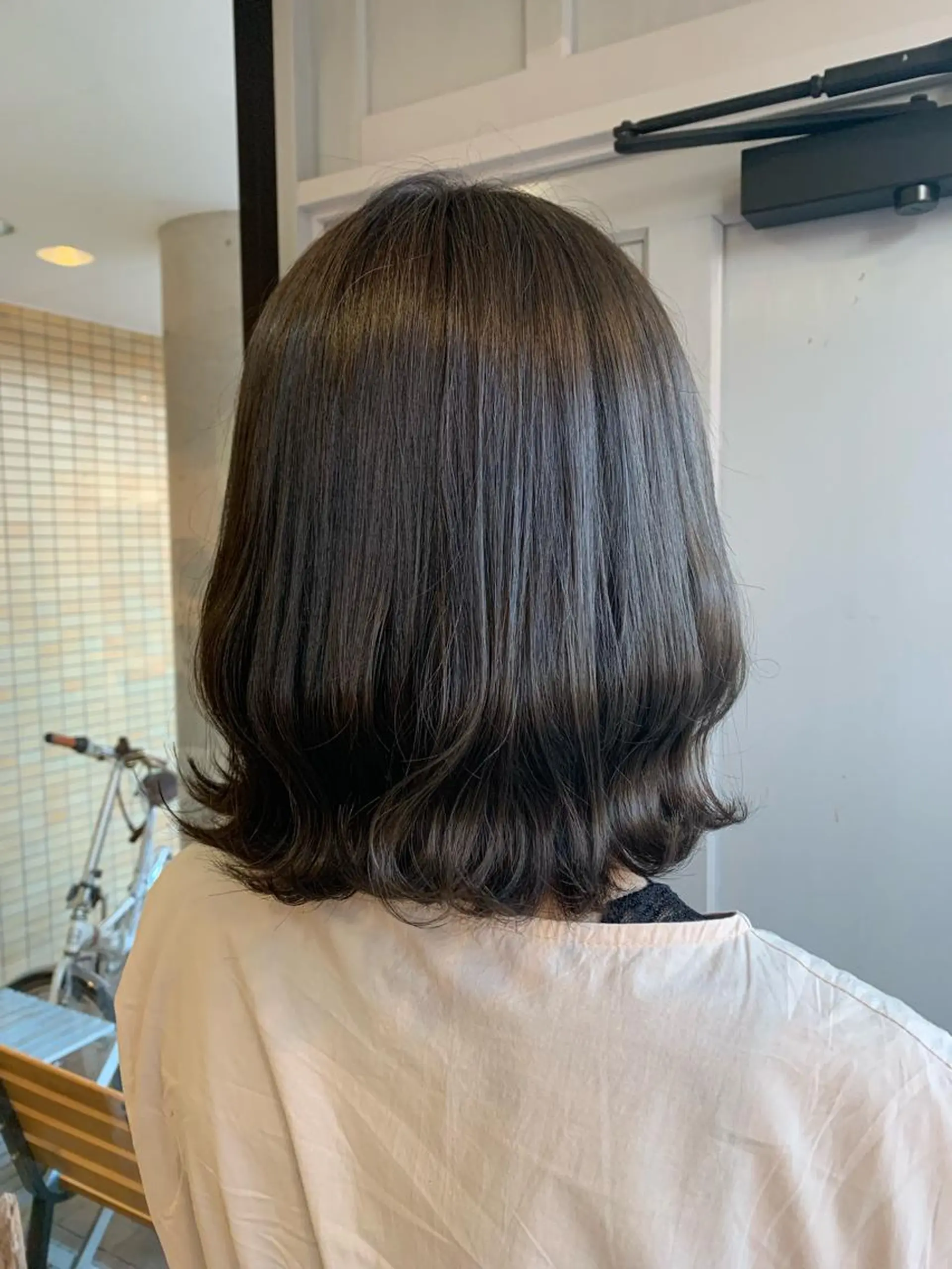 セミロング カラー アッシュ ブルーカラー ブルーアッシュ ツキダテ ユイのヘアスタイル