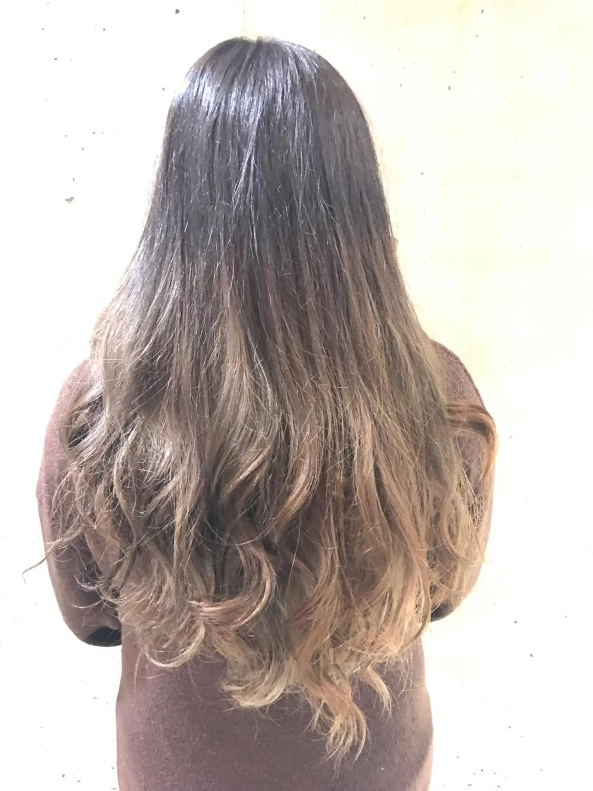 ロング カラー 一ノ瀬 蘭のヘアスタイル