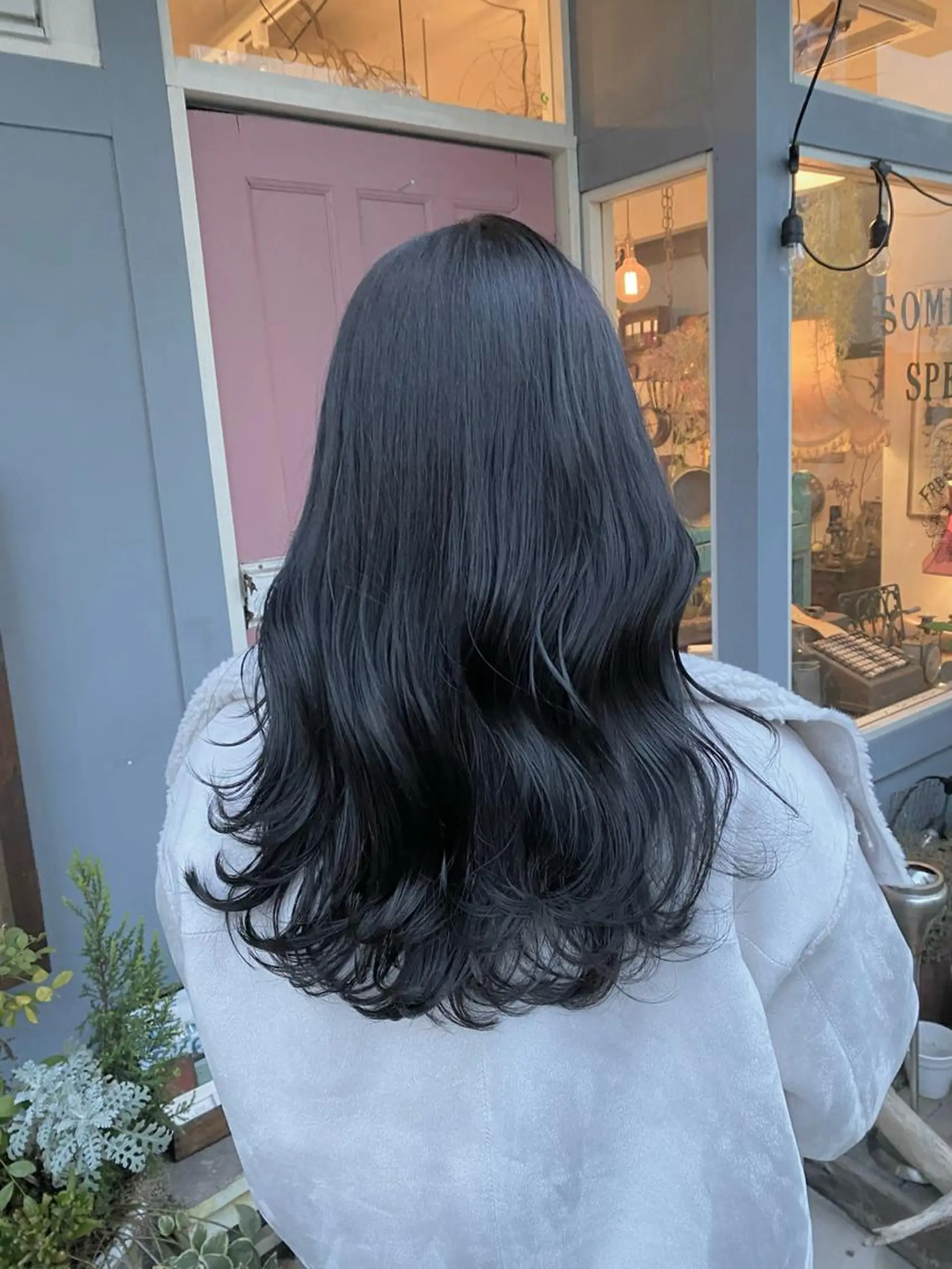 セミロング カラー グレージュ オリーブグレージュ オリーブグレー カット ヘアカラー トリートメント AYANO ／レイヤー／オリーブのヘアスタイル