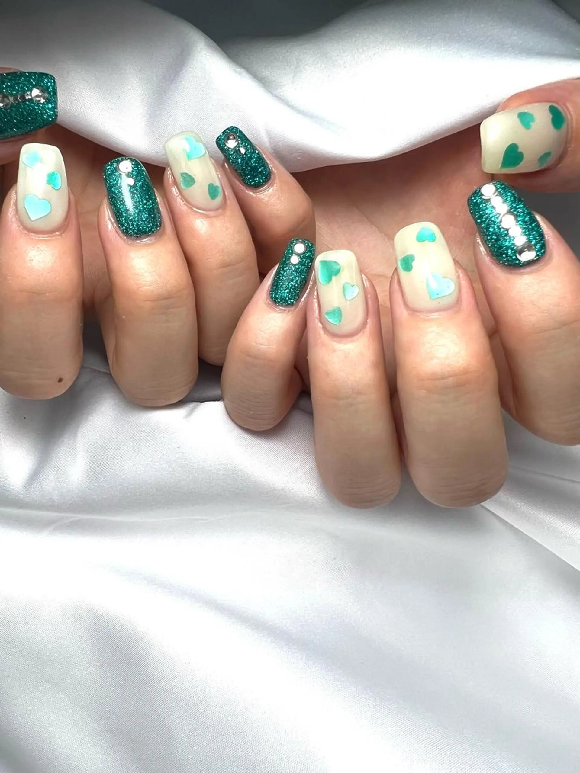 ネイル フットネイル フレンチネイル ジェルネイル ガラスフレンチ グリーン ハンドネイル Kanna Yuki カンナユキのネイルデザイン