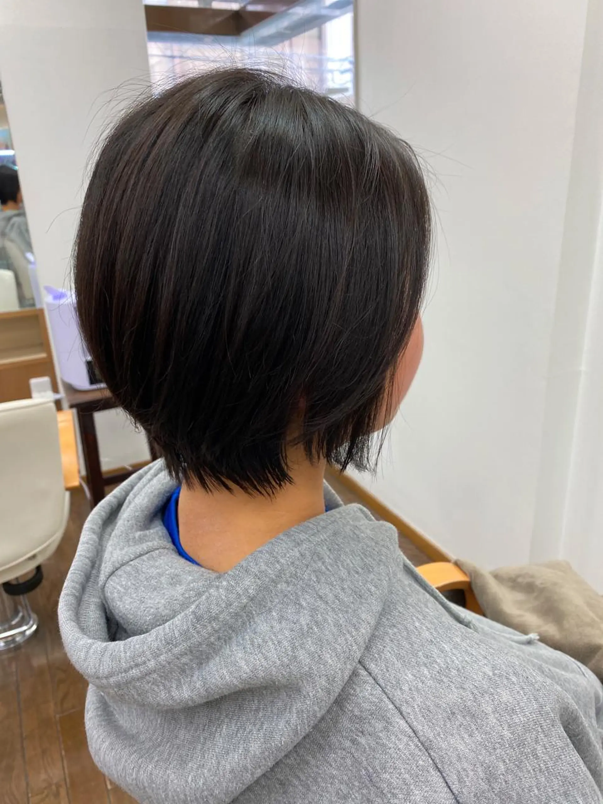 ショート ambellir 山本伽椰のヘアスタイル