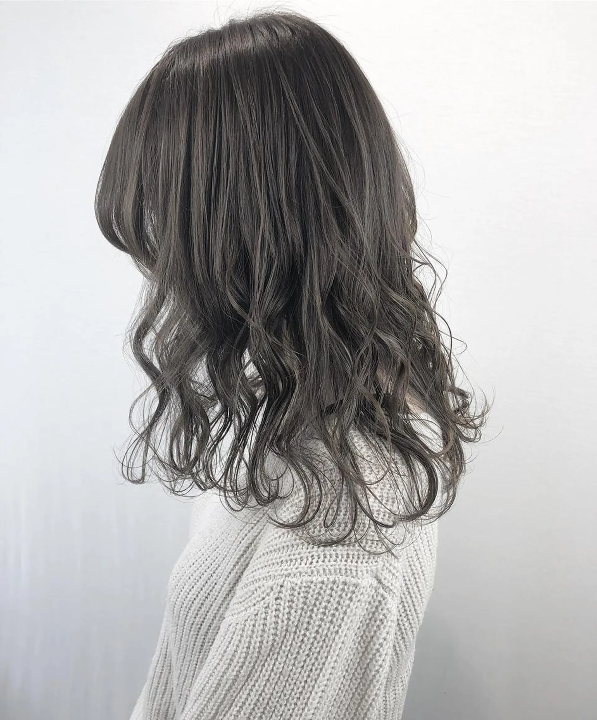 ロング カラー アッシュ ハイライトカラー ハイライト ヘアカラー 2nd所属・🤍2nd🤍田所 美希のヘアスタイル