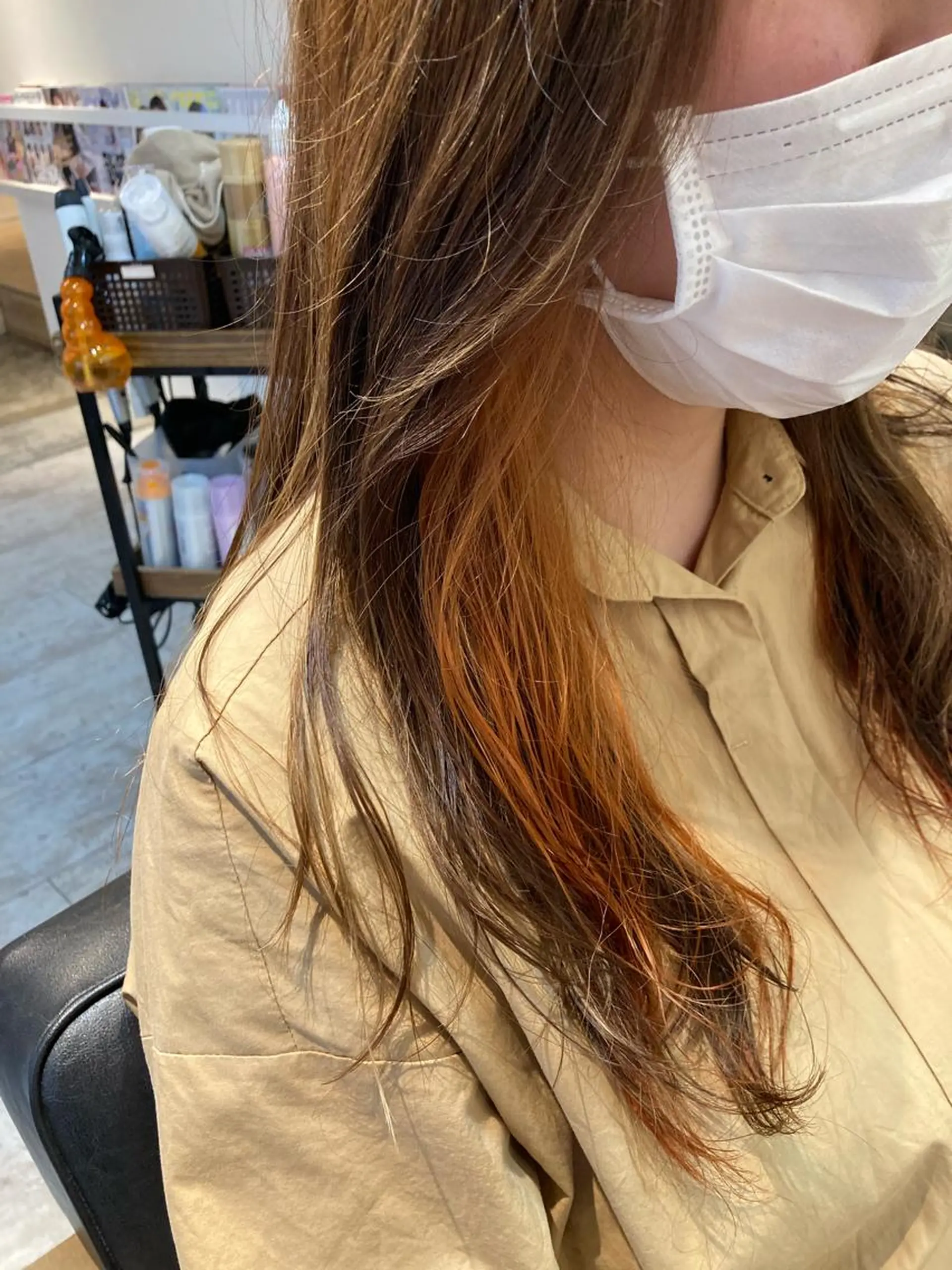ロング カラー ブリーチ イヤリングカラー オレンジ 【女性指名No.1】 西口直子のヘアスタイル