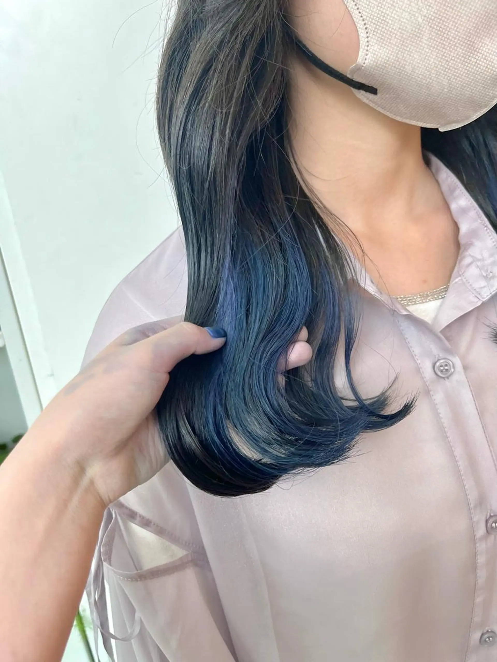 ロング カラー ブルーカラー くさかみさき🌼暖色 /耳つぼ/オタク🌼のヘアスタイル