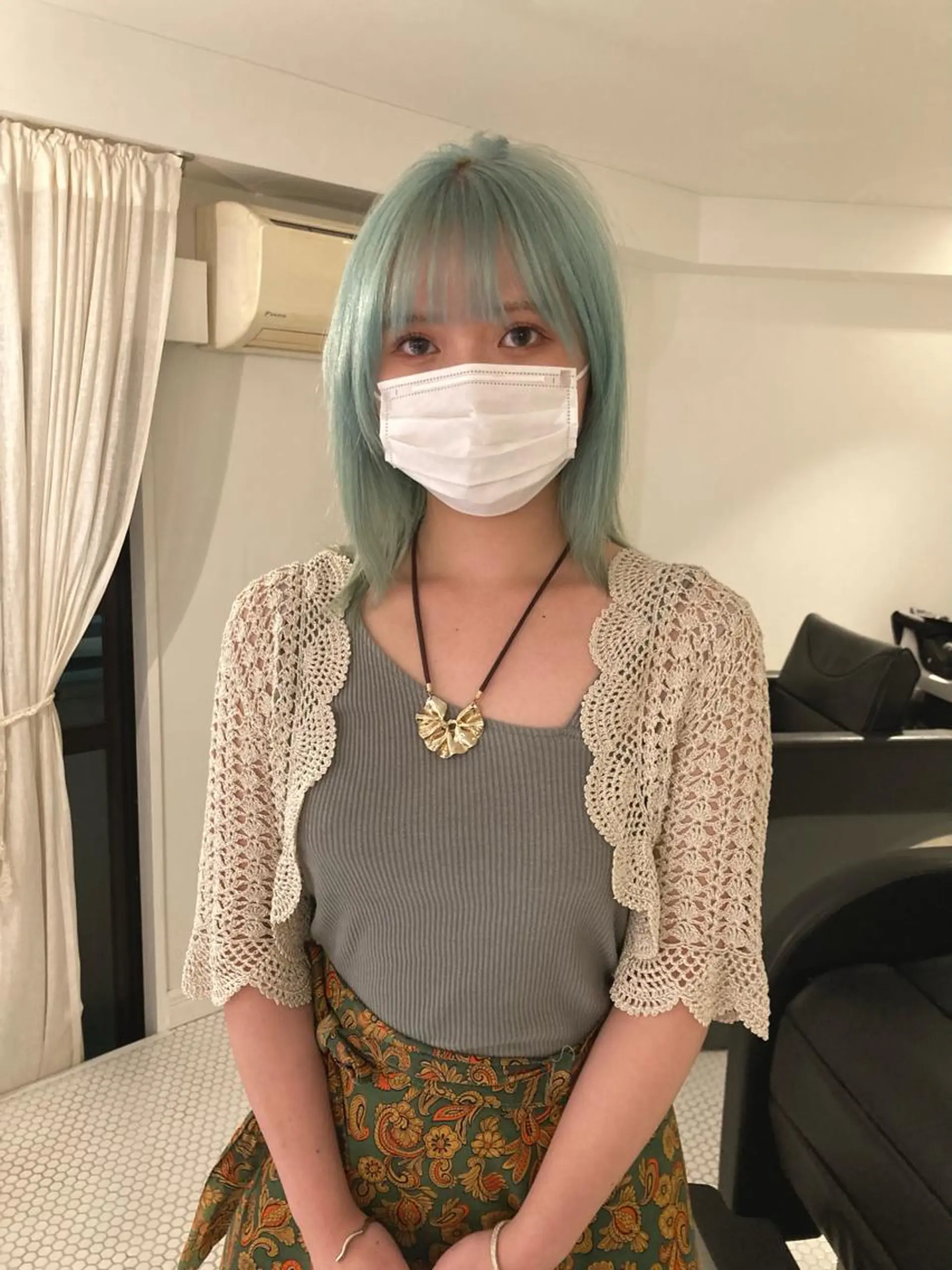 ミディアム カラー ブリーチ ミント ヘアカラー お洒落ベージュ🤎 代官山shibukiのヘアスタイル