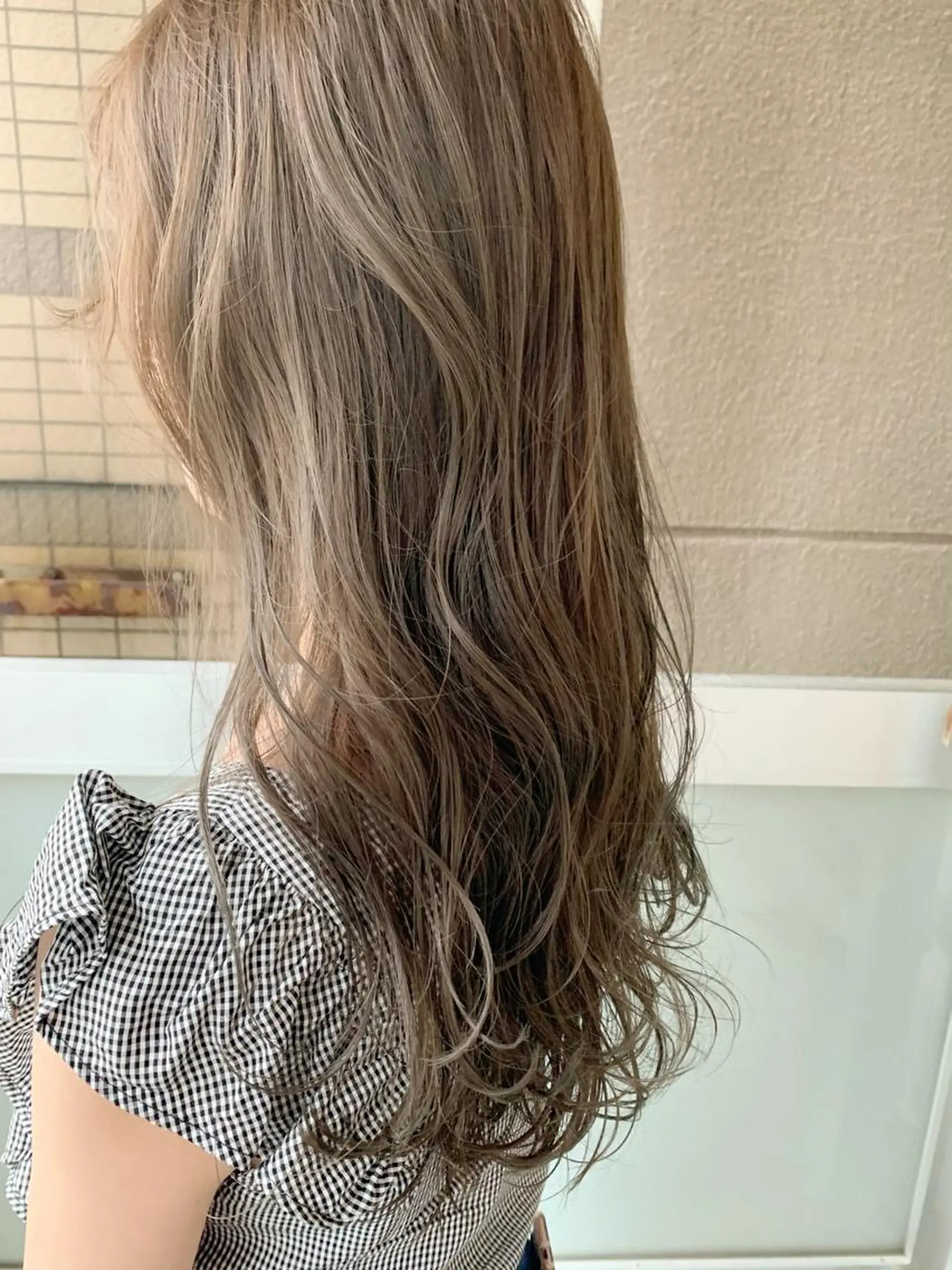 ロング カラー カット ヘアカラー トリートメント 古田 昂也のヘアスタイル