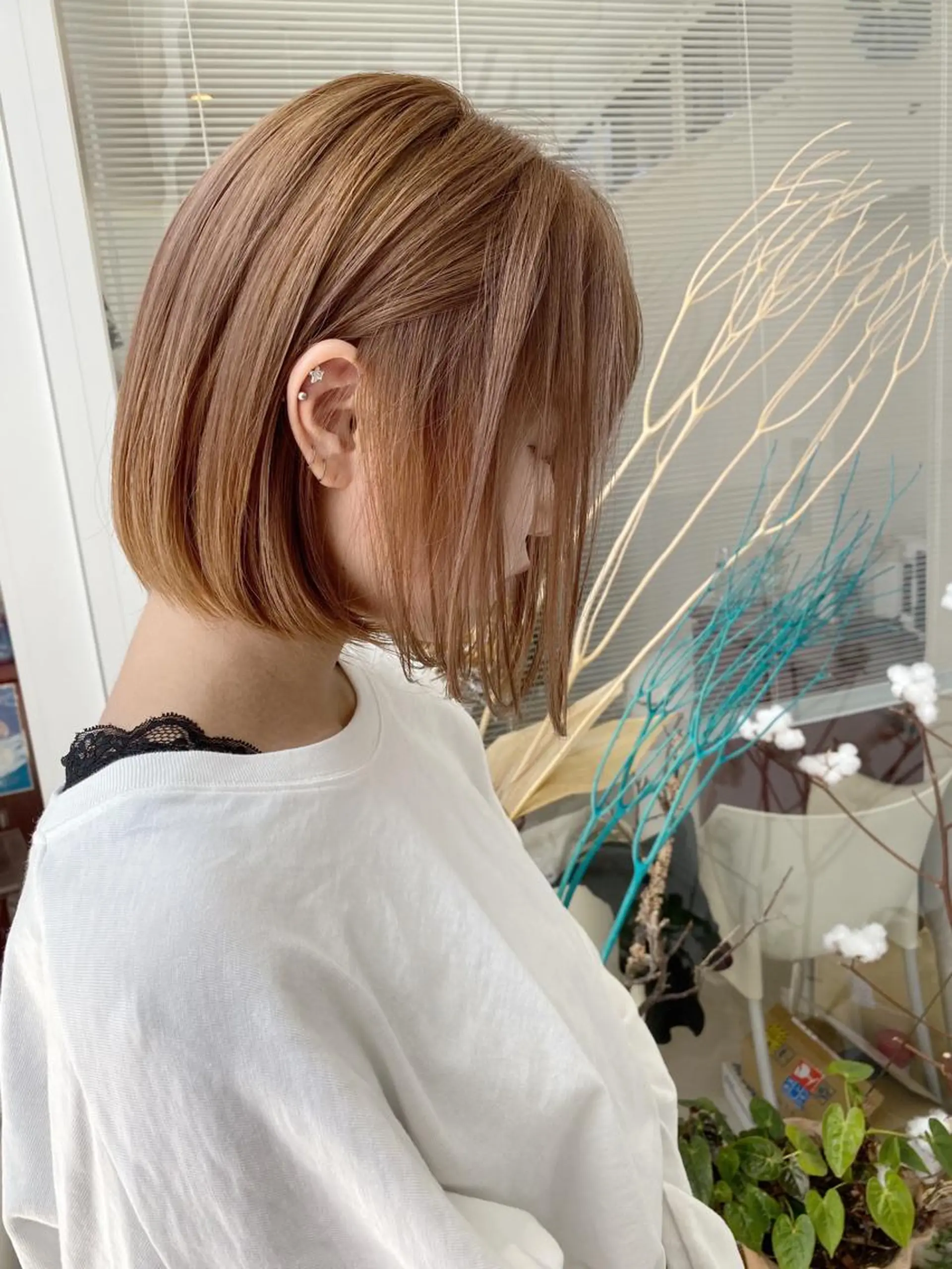 ショート カット トリートメント 髪質改善カラー× 美髪ストレート前出のヘアスタイル