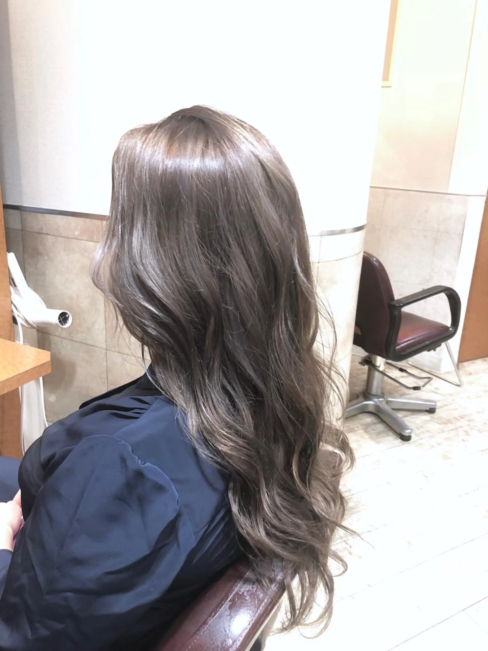 ロング カラー ラベンダーカラー 100%髪質改善特化 TRUNSのヘアスタイル