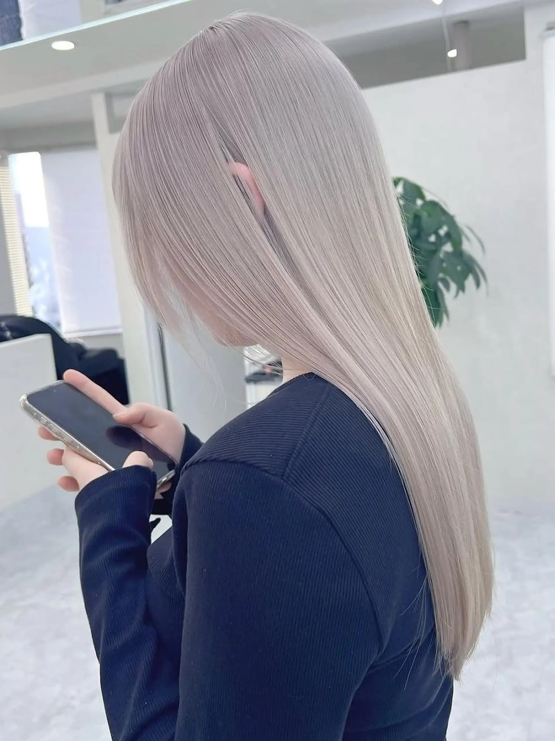 ロング カラー Eirデザイナーズ サロン茶屋町tomoのヘアスタイル