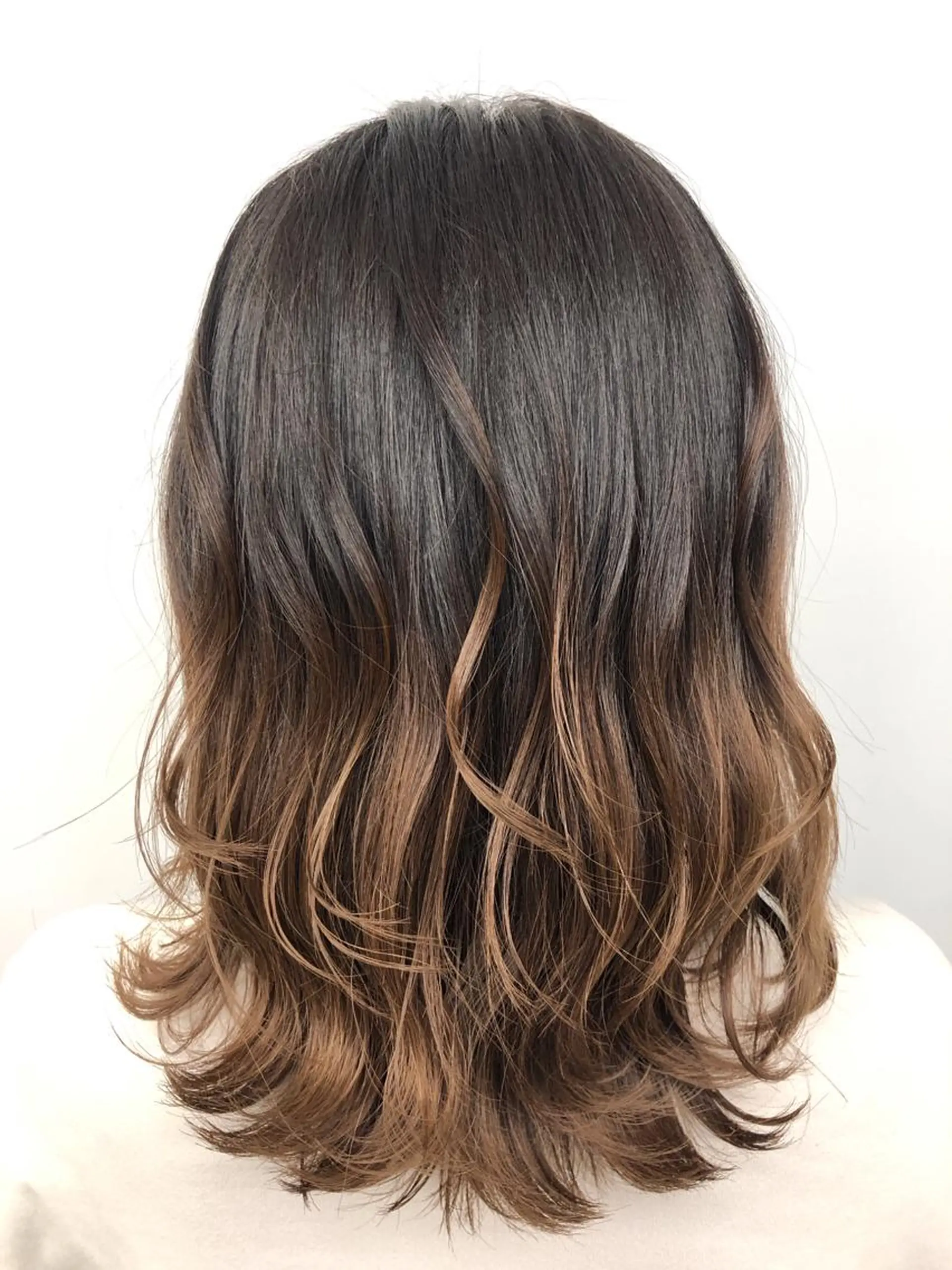 ミディアム カラー ブリーチ グラデーションカラー ブリーチなしカラー 代表　YUKI ☆のヘアスタイル