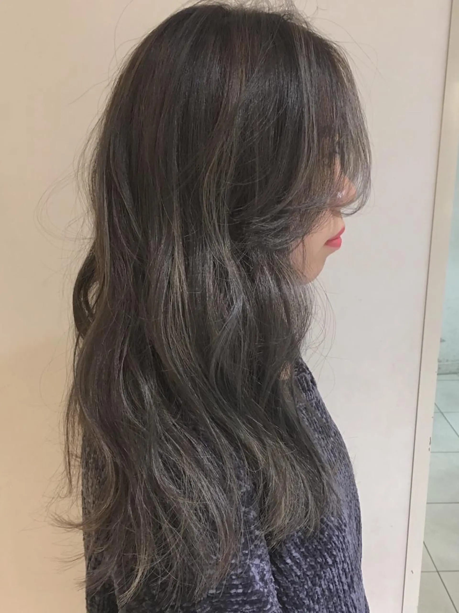 セミロング ケリーズグリーン所属・艶髪 森田/嵩士のヘアスタイル