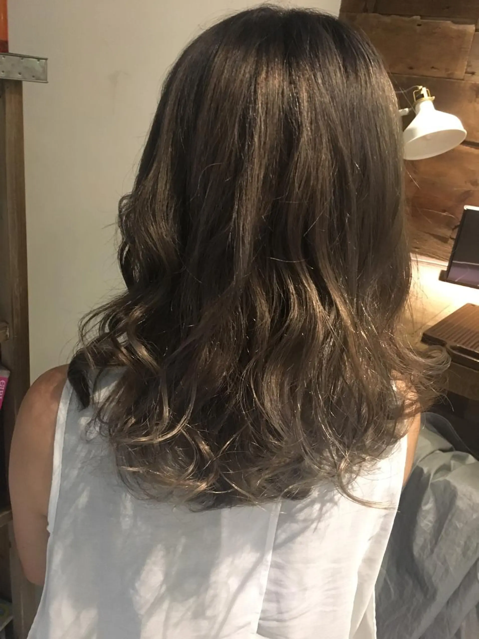 ミディアム カラー ブリーチ グレージュ lafith hair dope所属・ハイトーン×髪質改善 KENTAのヘアスタイル