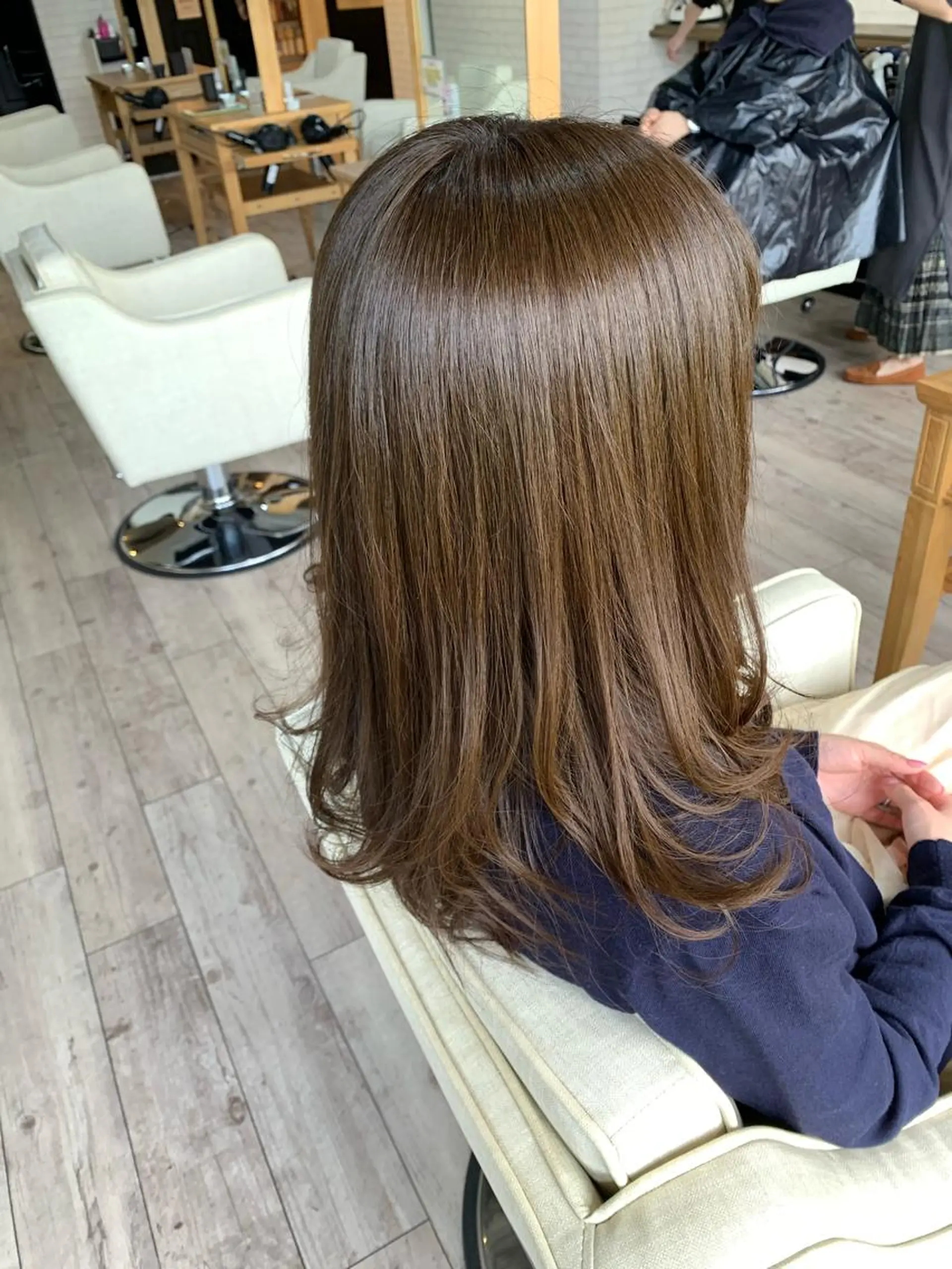 セミロング カラー イルミナカラー 🏆蔵前個室 美容院🏆　大川月央のヘアスタイル