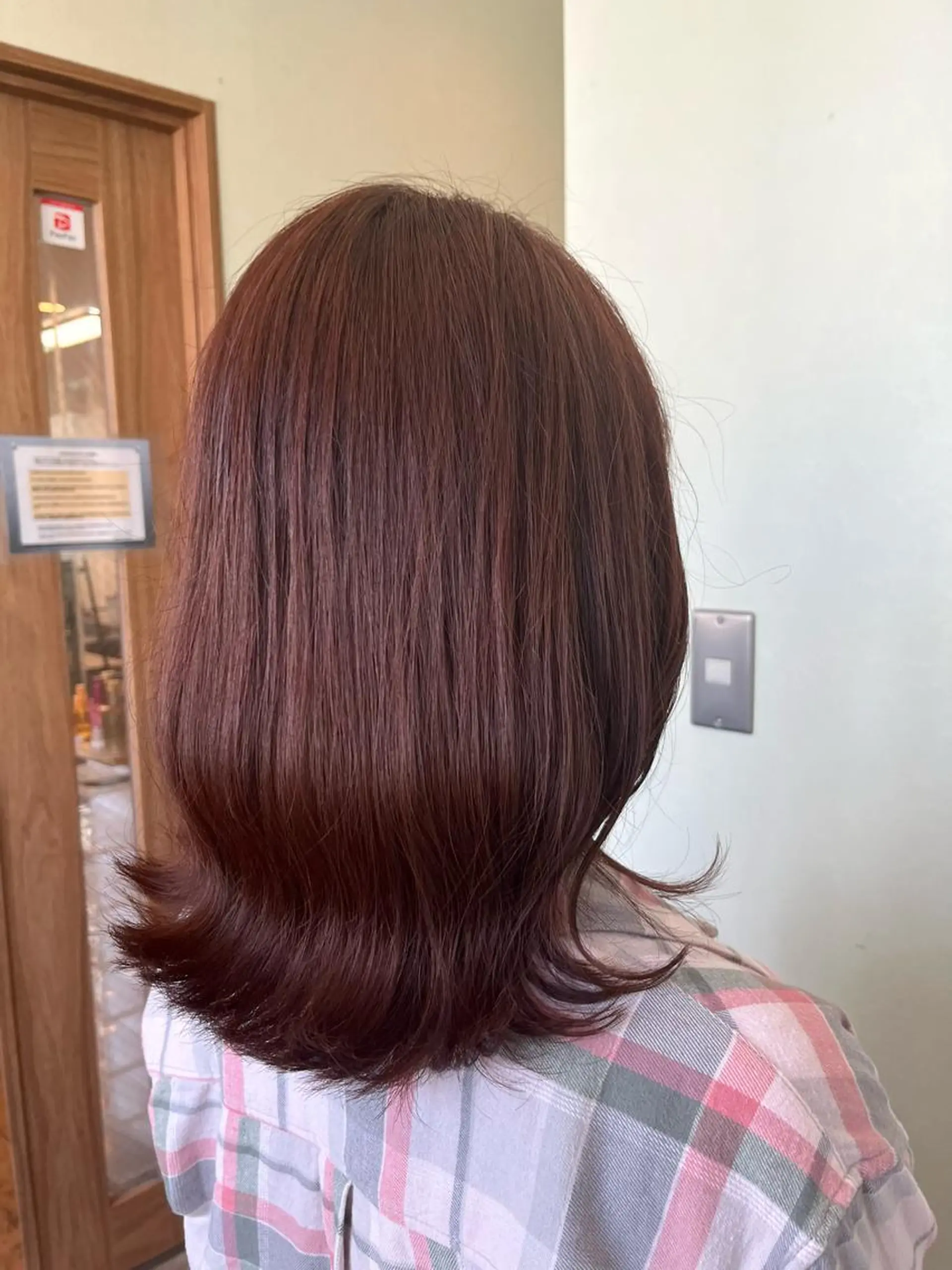 ミディアム カラー ベージュカラー ピンクカラー ピンクベージュ カット ヘアカラー yuri🌼 NUMBER 天王寺のヘアスタイル