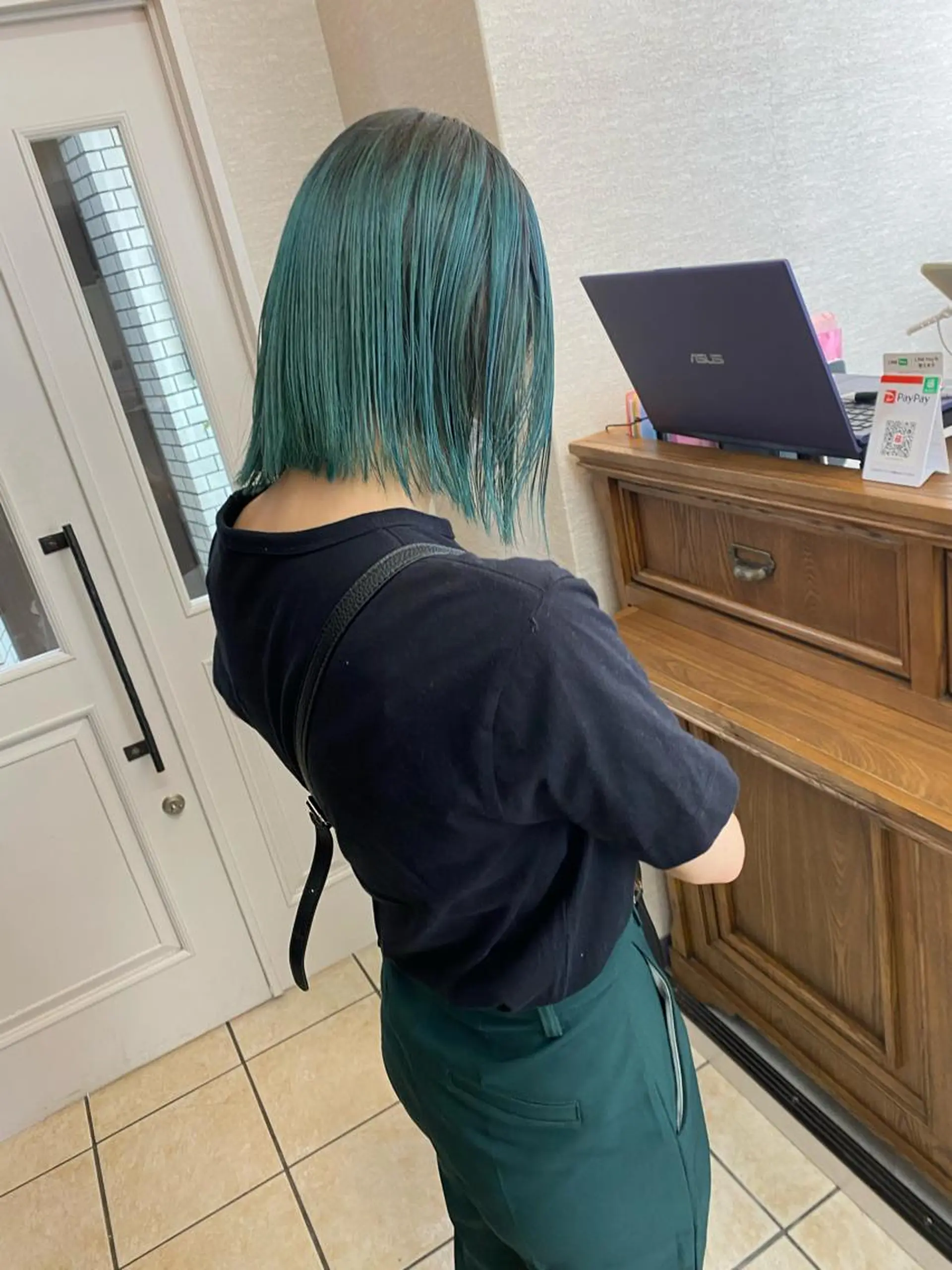 カラー yui/ layer cutのヘアスタイル