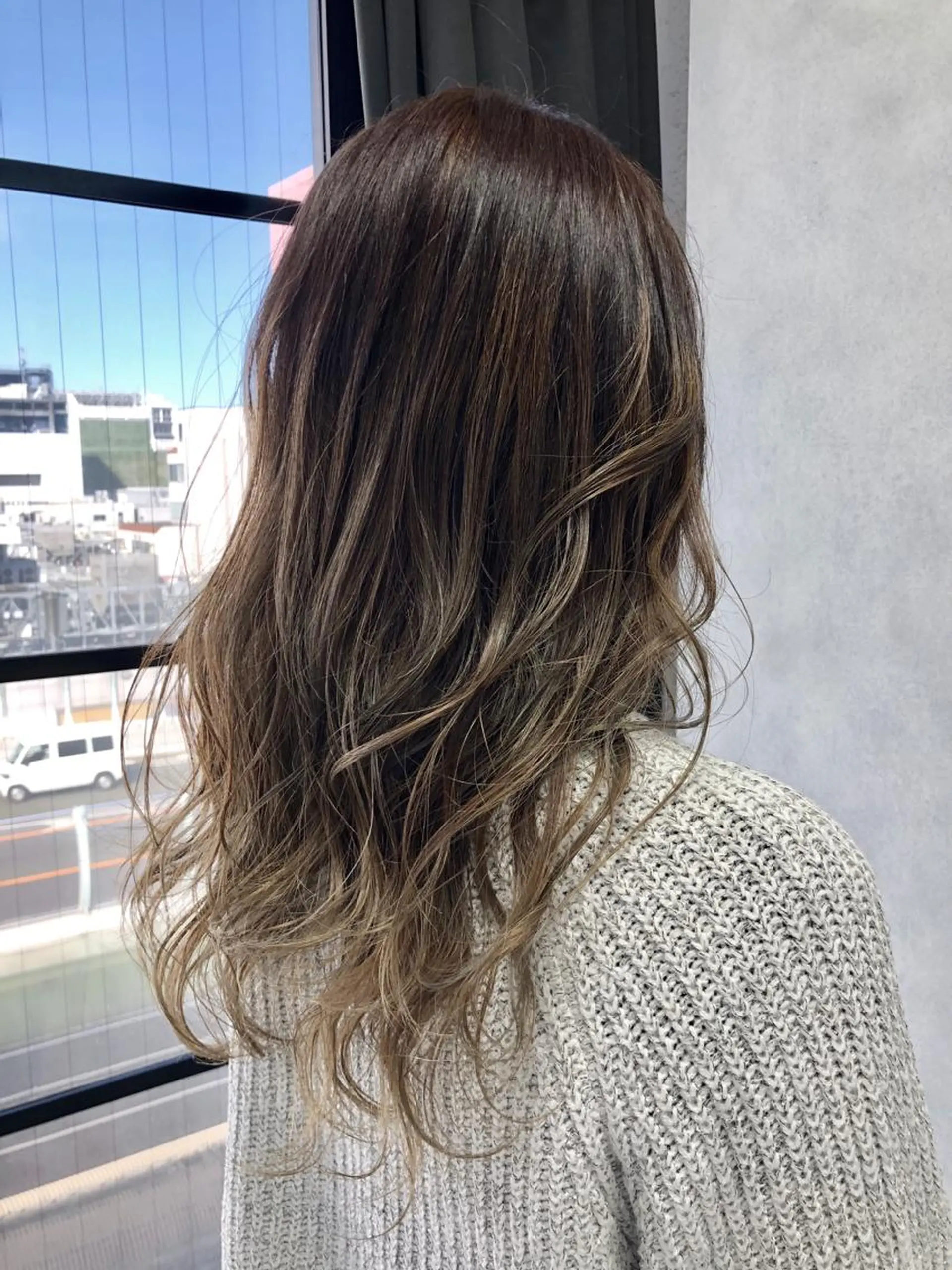 ロング カラー バレイヤージュ ブリーチ ケアブリーチ ダブルカラー ハイライトカラー welring hair salonのヘアスタイル