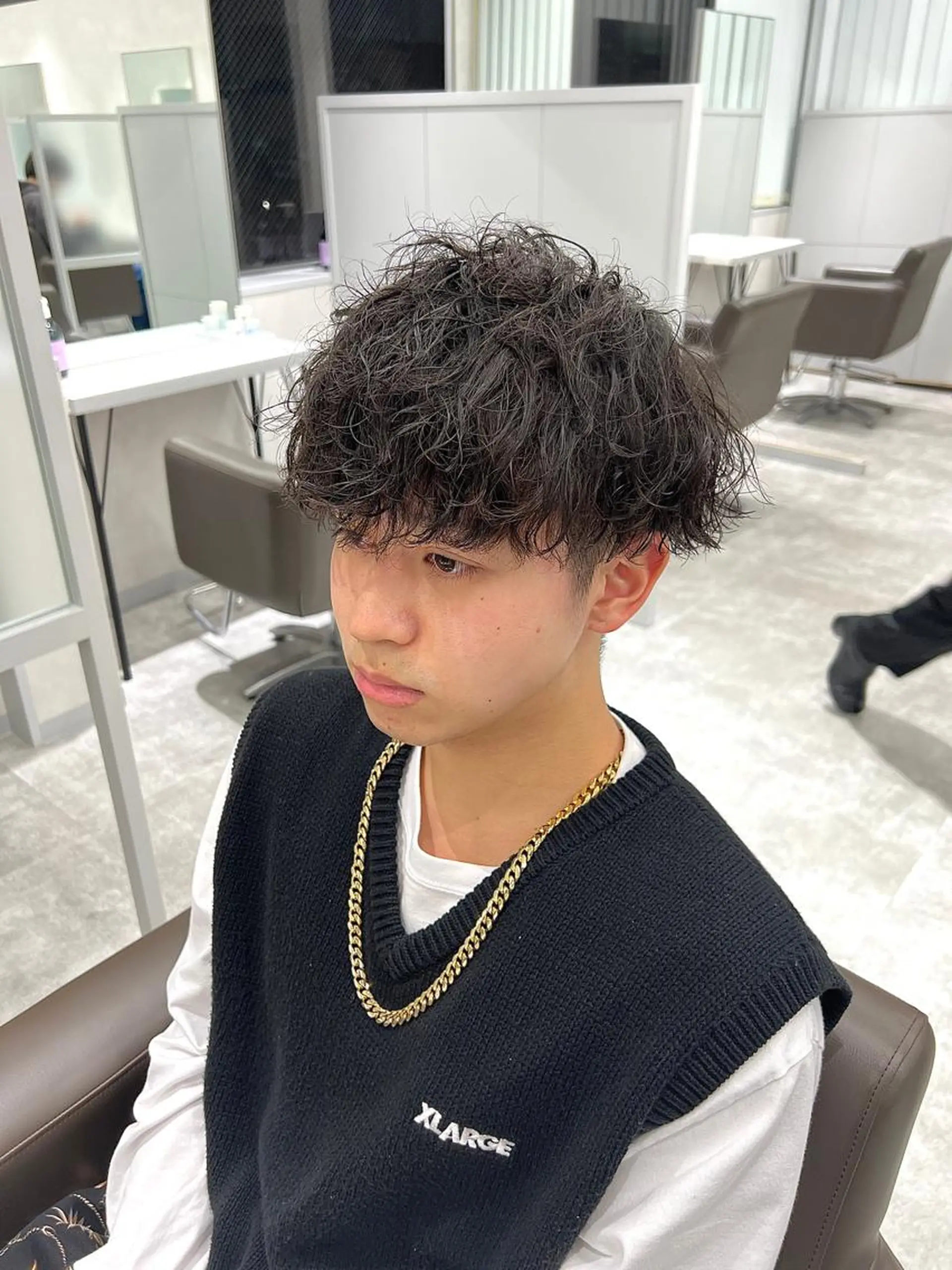 ショート カラー パーマ メンズ 関西センターパート メンズモデル募集のヘアスタイル