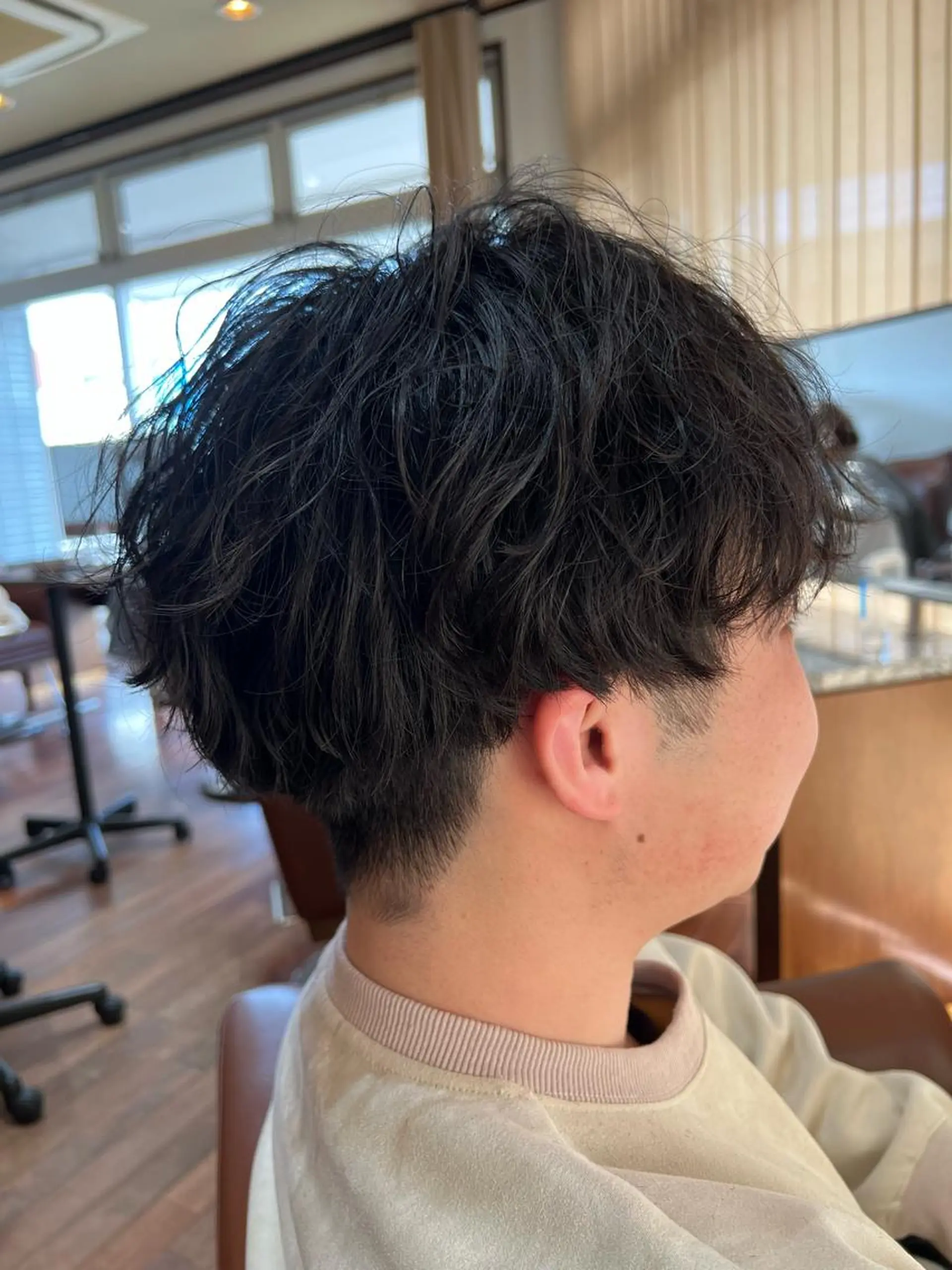 パーマ 矢藤 豪晃のヘアスタイル