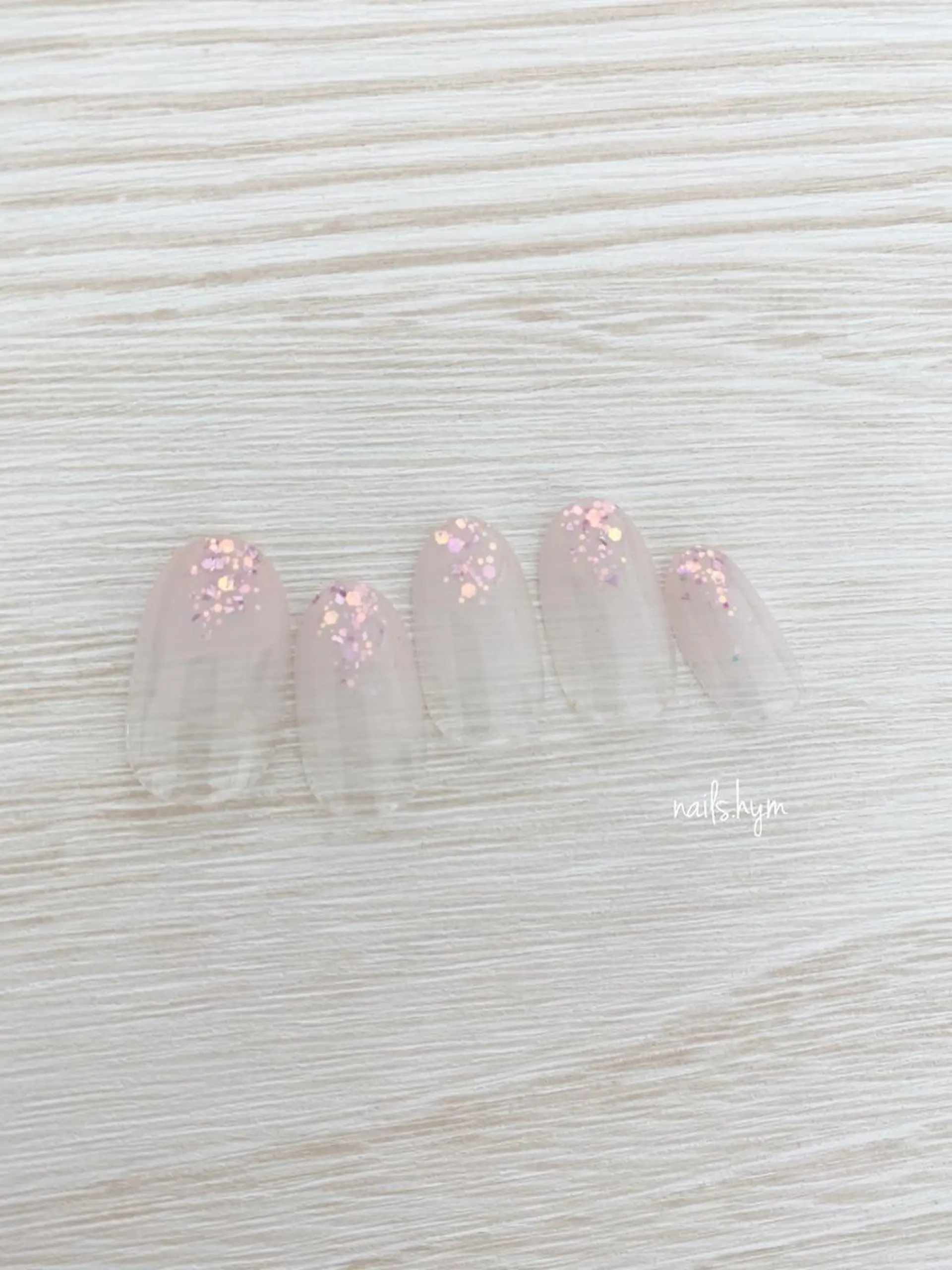 ネイル グラデーション ラメ(グリッター) nails. hymのネイルデザイン