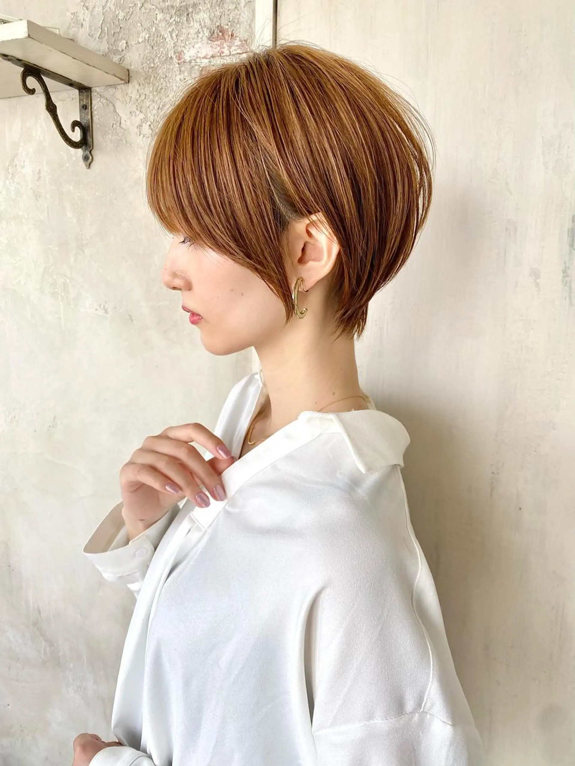 ショート 切りっぱなしボブ ショートボブ ハンサムショート 丸みショート アッシュ カット ヘアカラー トリートメント ショート、ボブの神✨ 峯朋也✂︎✨のヘアスタイル