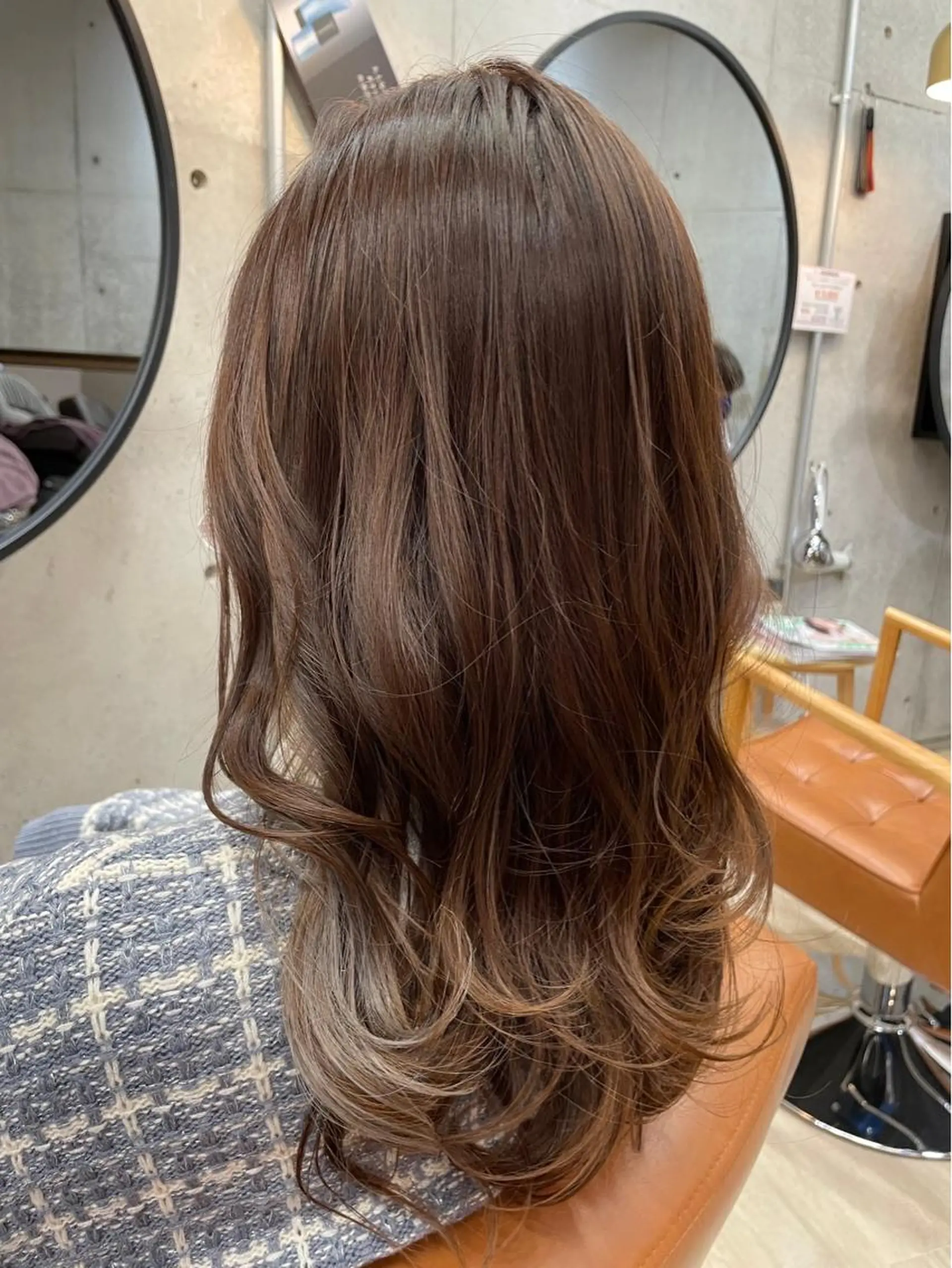 ロング カラー 透明感カラー ハイライトカラー ハイトーンカラー インナーカラー ボブ カット トリートメント 東 史夏のヘアスタイル