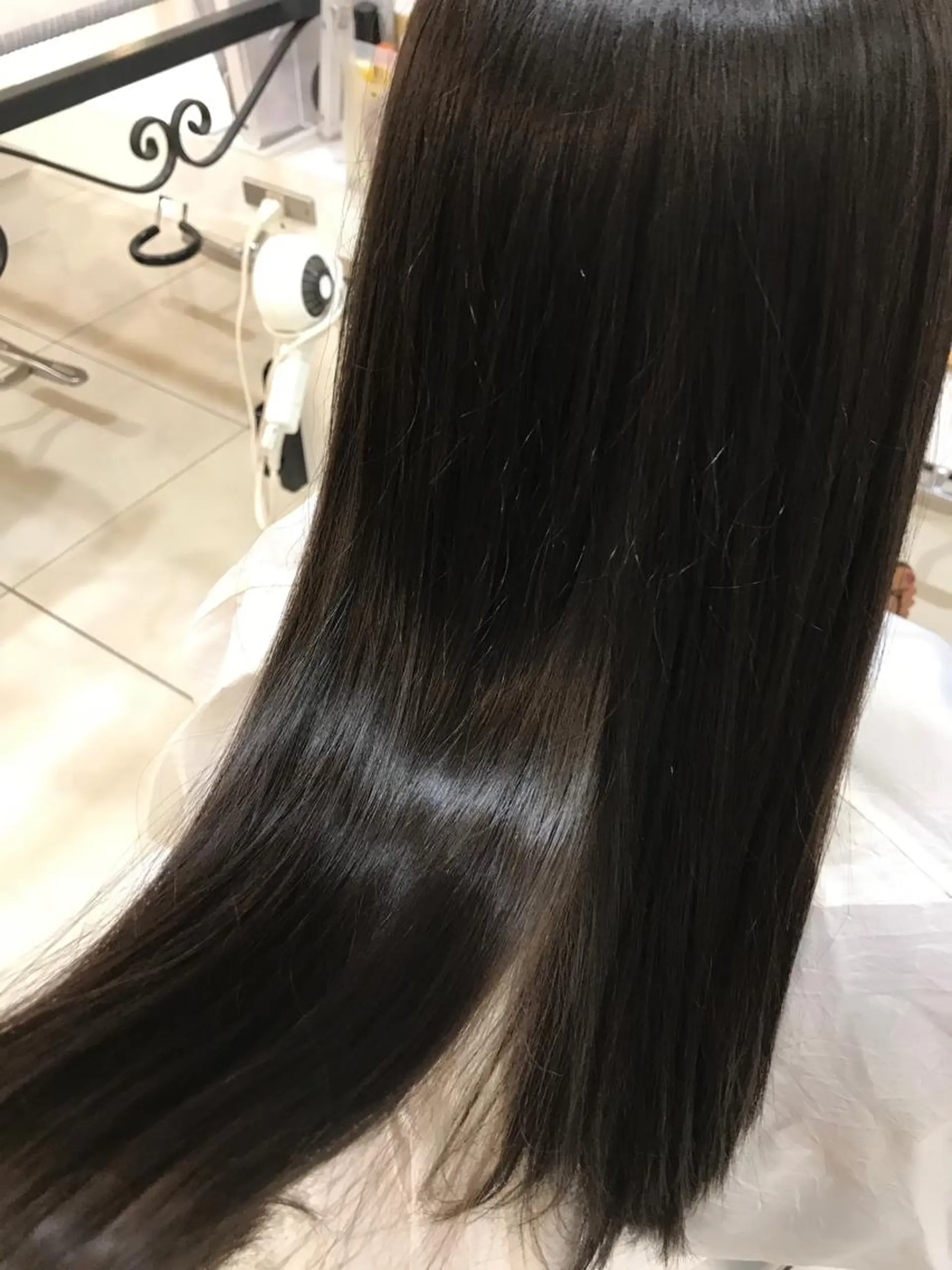 セミロング 相原 瞳のヘアスタイル